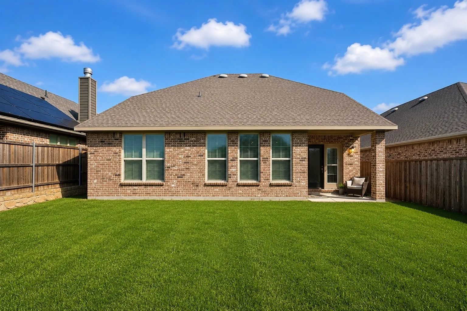 Single Family Residence For Rent in Tarrant County , 6401 Longhorn Herd Lane, Fort Worth, Texas 76123, 3 Bedroom, 3 Bathroom, 2 Garage spaces, 2,370 Sqft, built in 2019, mls#21330852, Real Estate Agent in Fort Worth, Homes For Rent in Tarrant county, Homes For Rent in Fort Worth, Realtor in Fort Worth Texas, Real Estate Brokerage Independent Realty Texas, Luminita Cordes Realtor