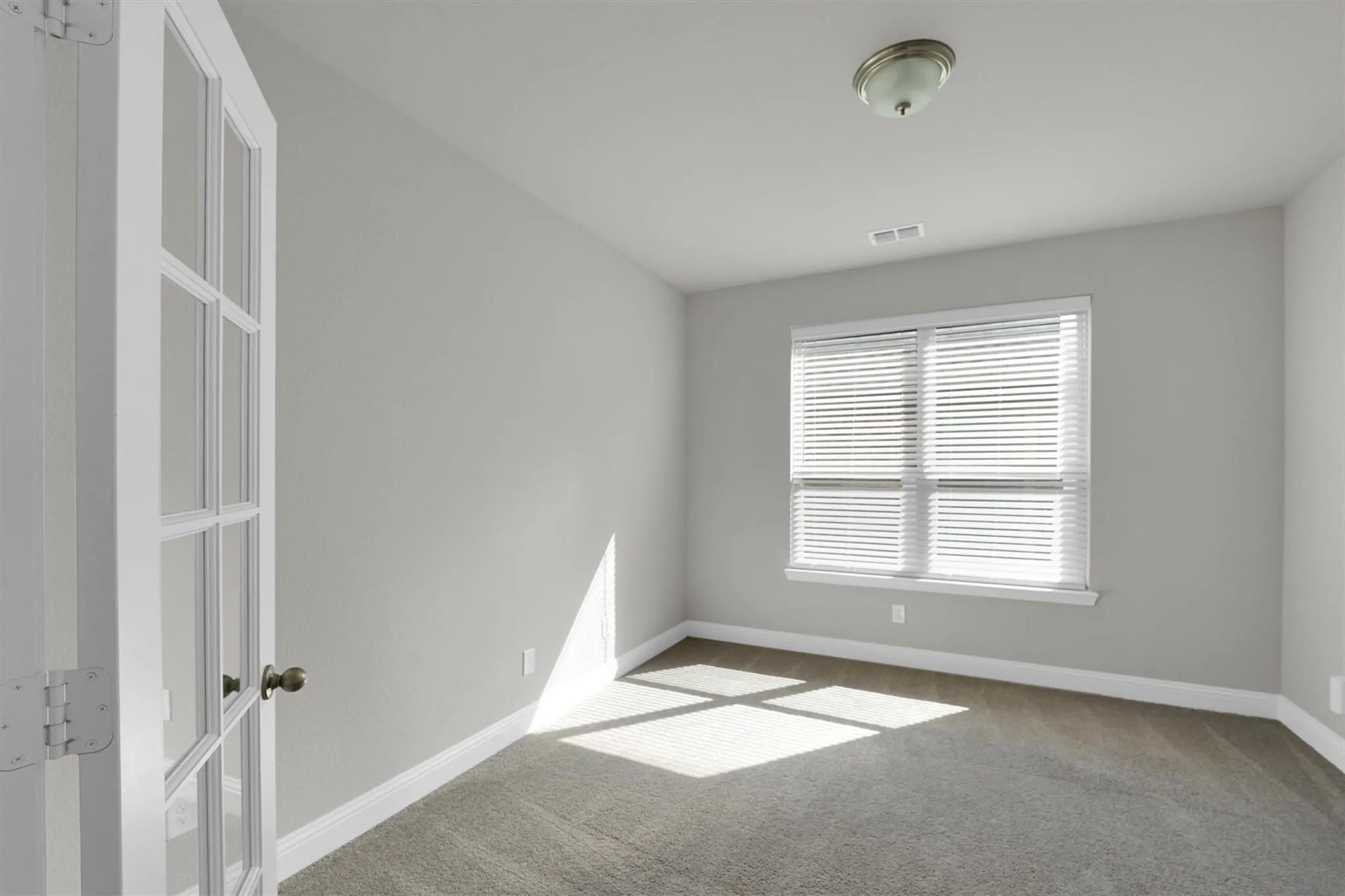 Single Family Residence For Rent in Tarrant County , 6401 Longhorn Herd Lane, Fort Worth, Texas 76123, 3 Bedroom, 3 Bathroom, 2 Garage spaces, 2,370 Sqft, built in 2019, mls#21330852, Real Estate Agent in Fort Worth, Homes For Rent in Tarrant county, Homes For Rent in Fort Worth, Realtor in Fort Worth Texas, Real Estate Brokerage Independent Realty Texas, Luminita Cordes Realtor