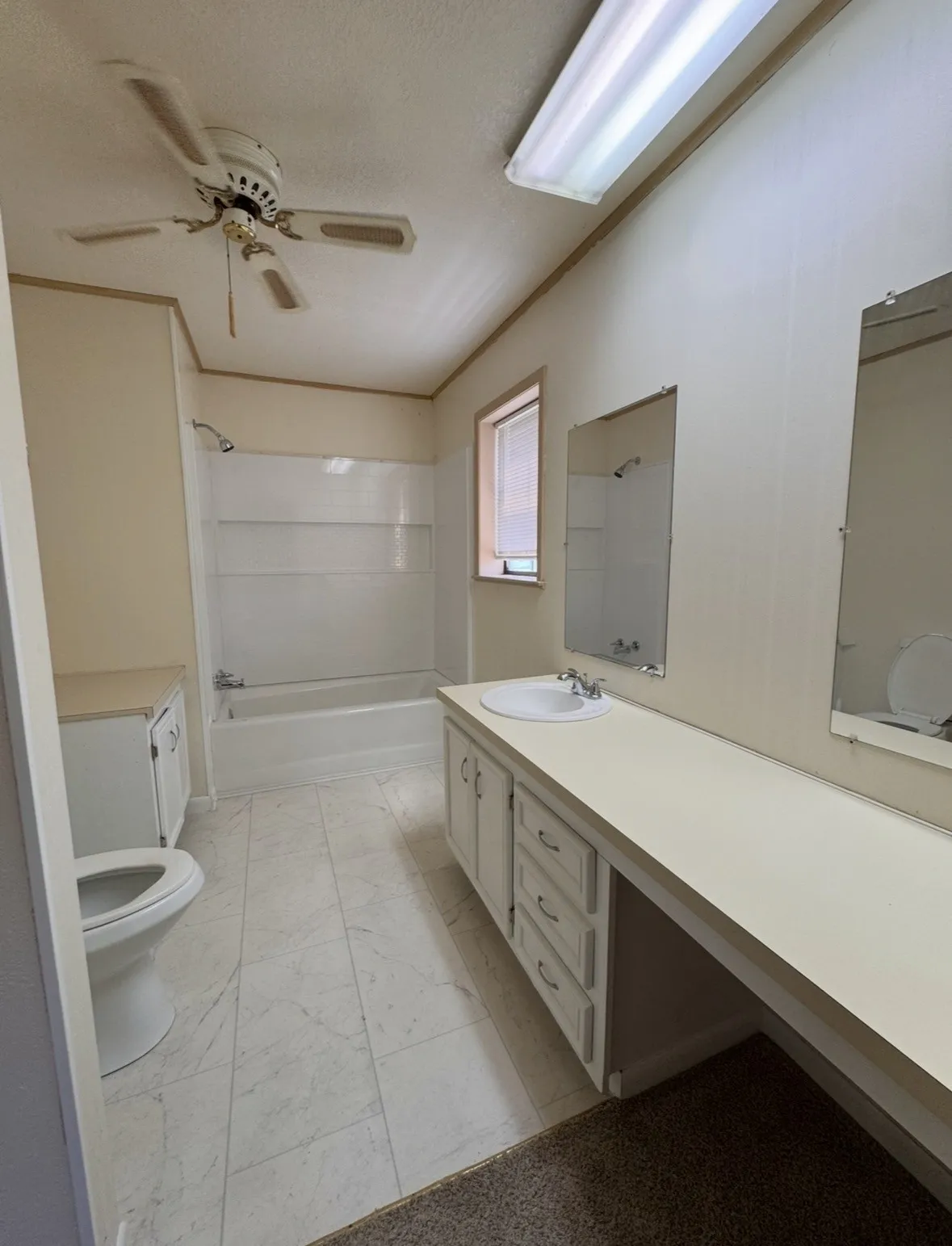 Single Family Residence For Rent in Comanche County , 1391 County Road 232, Gustine, Texas 76455, 3 Bedroom, 2 Bathroom, Garage spaces, 1,535 Sqft, built in 1987, mls#21330856, Real Estate Agent in Gustine, Homes For Rent in Comanche county, Homes For Rent in Gustine, Realtor in Gustine Texas, Real Estate Brokerage Independent Realty Texas, Luminita Cordes Realtor