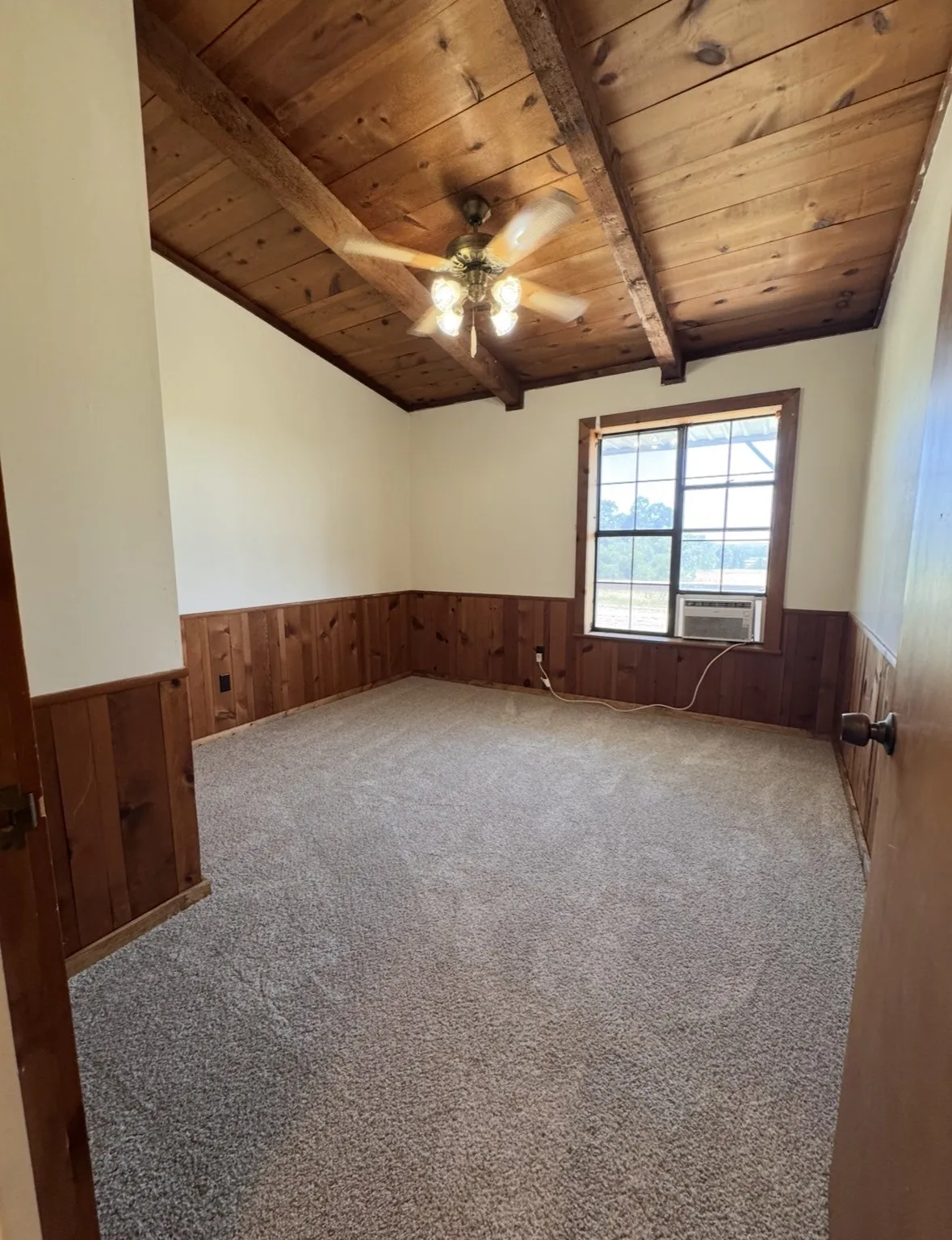 Single Family Residence For Rent in Comanche County , 1391 County Road 232, Gustine, Texas 76455, 3 Bedroom, 2 Bathroom, Garage spaces, 1,535 Sqft, built in 1987, mls#21330856, Real Estate Agent in Gustine, Homes For Rent in Comanche county, Homes For Rent in Gustine, Realtor in Gustine Texas, Real Estate Brokerage Independent Realty Texas, Luminita Cordes Realtor