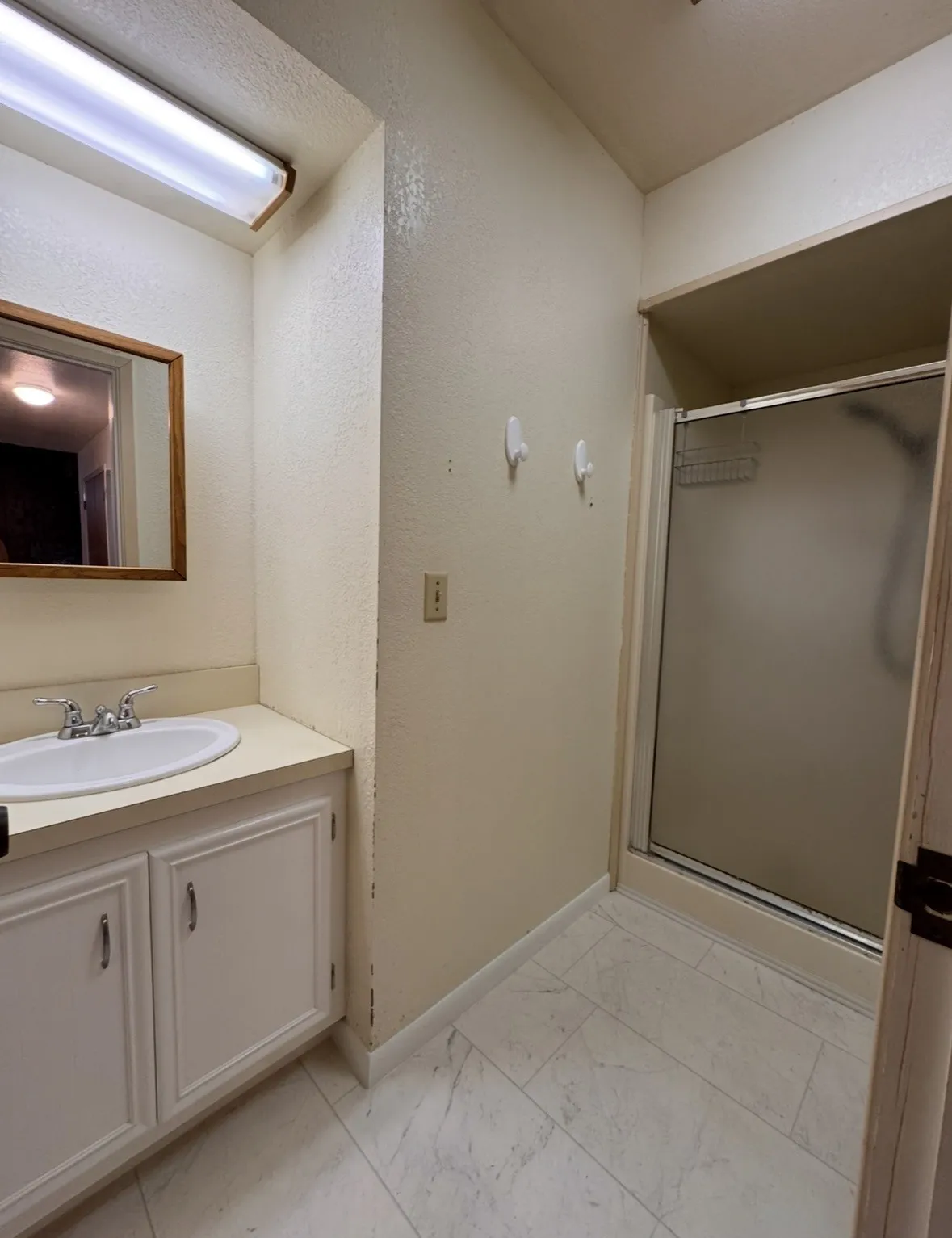 Single Family Residence For Rent in Comanche County , 1391 County Road 232, Gustine, Texas 76455, 3 Bedroom, 2 Bathroom, Garage spaces, 1,535 Sqft, built in 1987, mls#21330856, Real Estate Agent in Gustine, Homes For Rent in Comanche county, Homes For Rent in Gustine, Realtor in Gustine Texas, Real Estate Brokerage Independent Realty Texas, Luminita Cordes Realtor