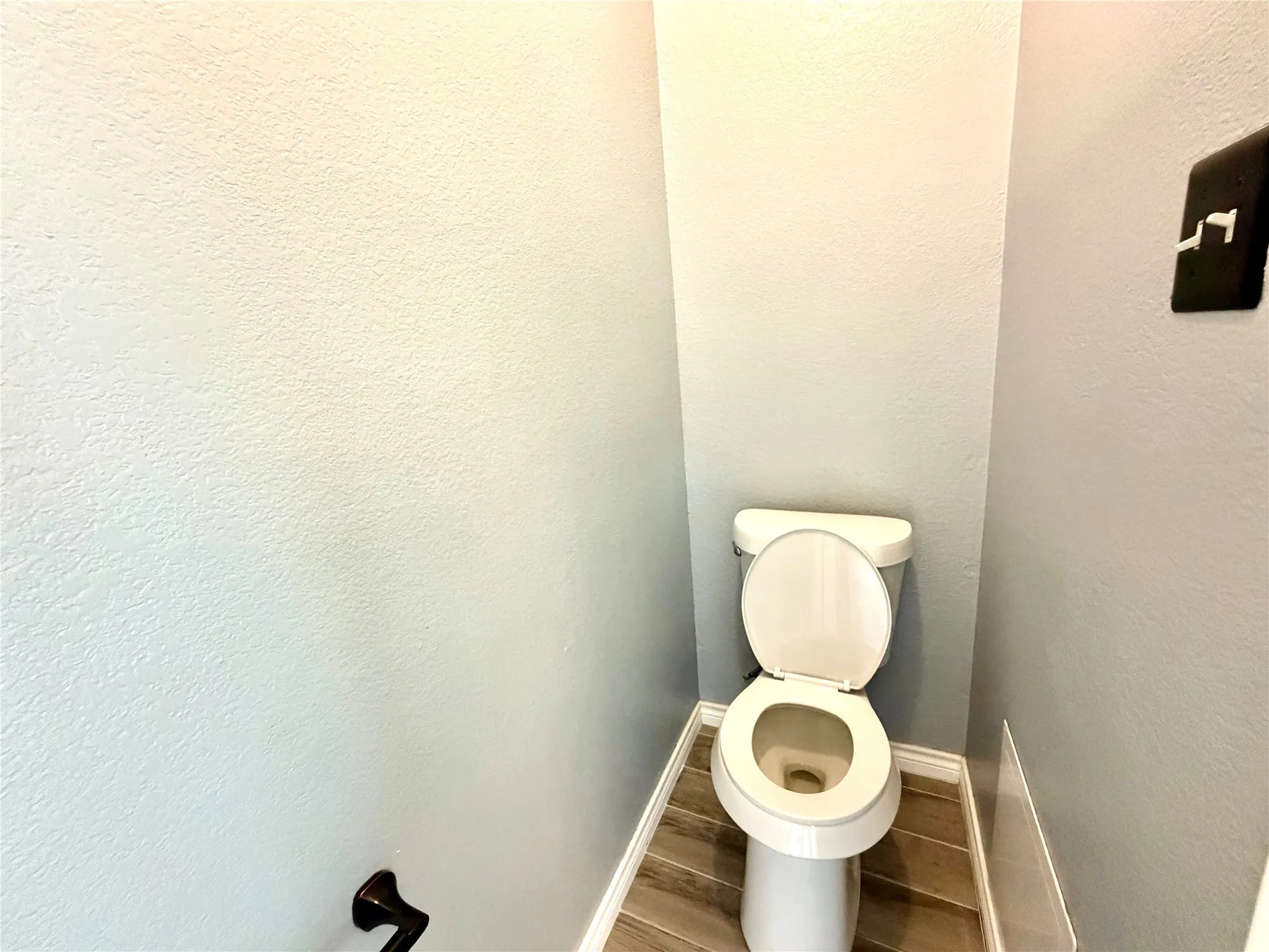 Single Family Residence For Rent in Collin County , 7204 Crane Drive, Sachse, Texas 75048, 7 Bedroom, 4 Bathroom, 2 Garage spaces, 3,824 Sqft, built in 2005, mls#21329740, Real Estate Agent in Sachse, Homes For Rent in Collin county, Homes For Rent in Sachse, Realtor in Sachse Texas, Real Estate Brokerage Independent Realty Texas, Luminita Cordes Realtor