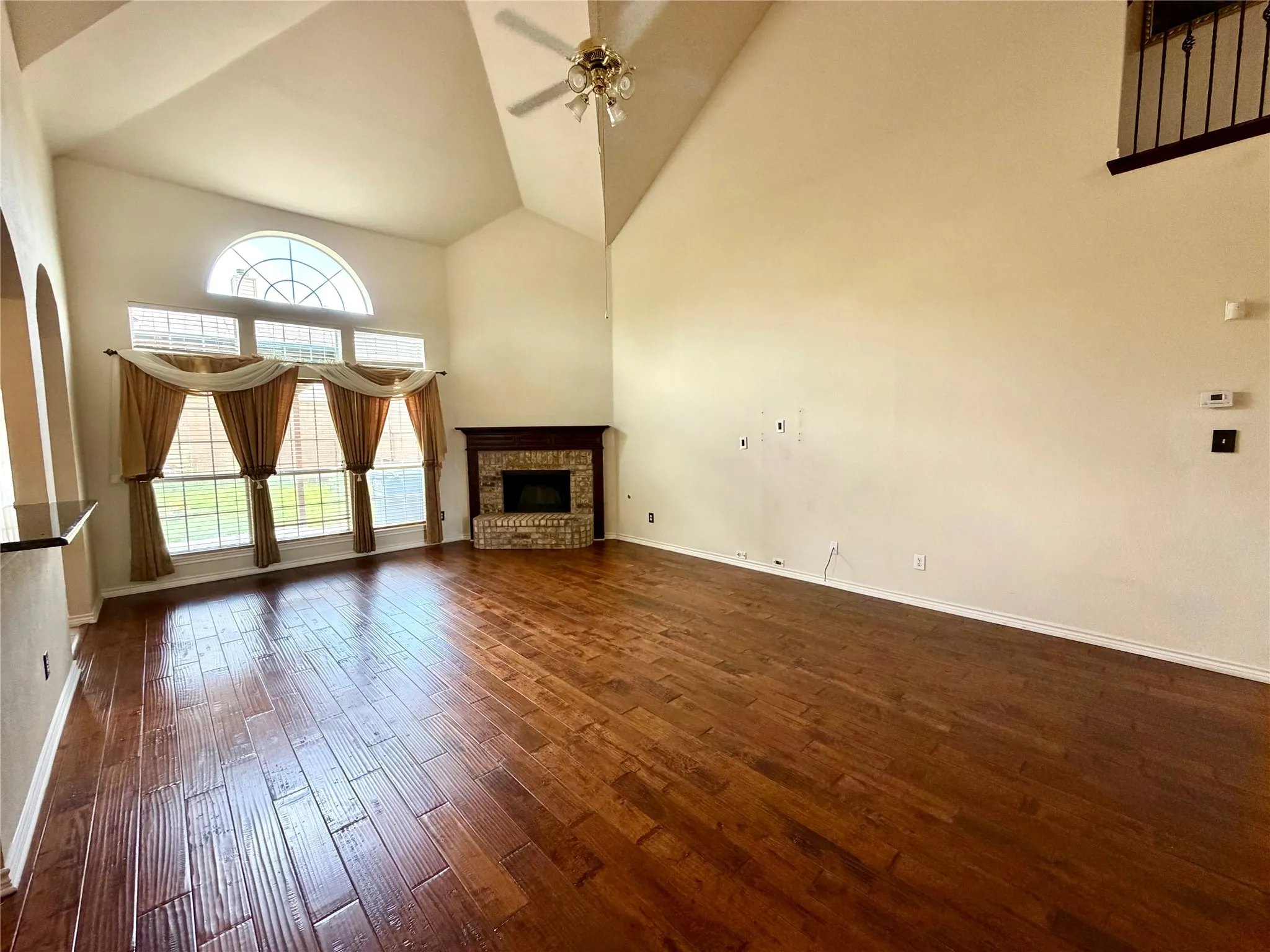 Single Family Residence For Rent in Collin County , 7204 Crane Drive, Sachse, Texas 75048, 7 Bedroom, 4 Bathroom, 2 Garage spaces, 3,824 Sqft, built in 2005, mls#21329740, Real Estate Agent in Sachse, Homes For Rent in Collin county, Homes For Rent in Sachse, Realtor in Sachse Texas, Real Estate Brokerage Independent Realty Texas, Luminita Cordes Realtor