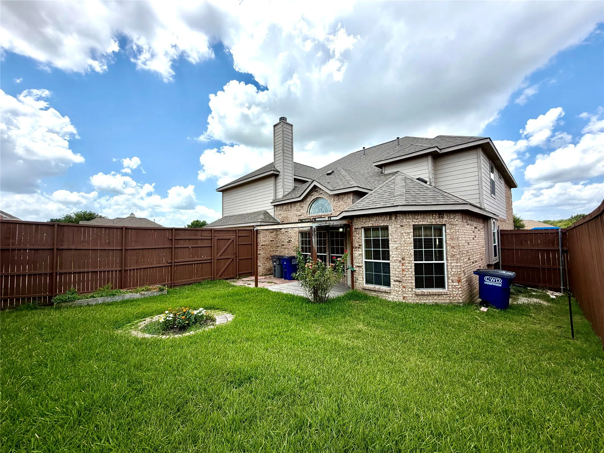 Single Family Residence For Rent in Collin County , 7204 Crane Drive, Sachse, Texas 75048, 7 Bedroom, 4 Bathroom, 2 Garage spaces, 3,824 Sqft, built in 2005, mls#21329740, Real Estate Agent in Sachse, Homes For Rent in Collin county, Homes For Rent in Sachse, Realtor in Sachse Texas, Real Estate Brokerage Independent Realty Texas, Luminita Cordes Realtor