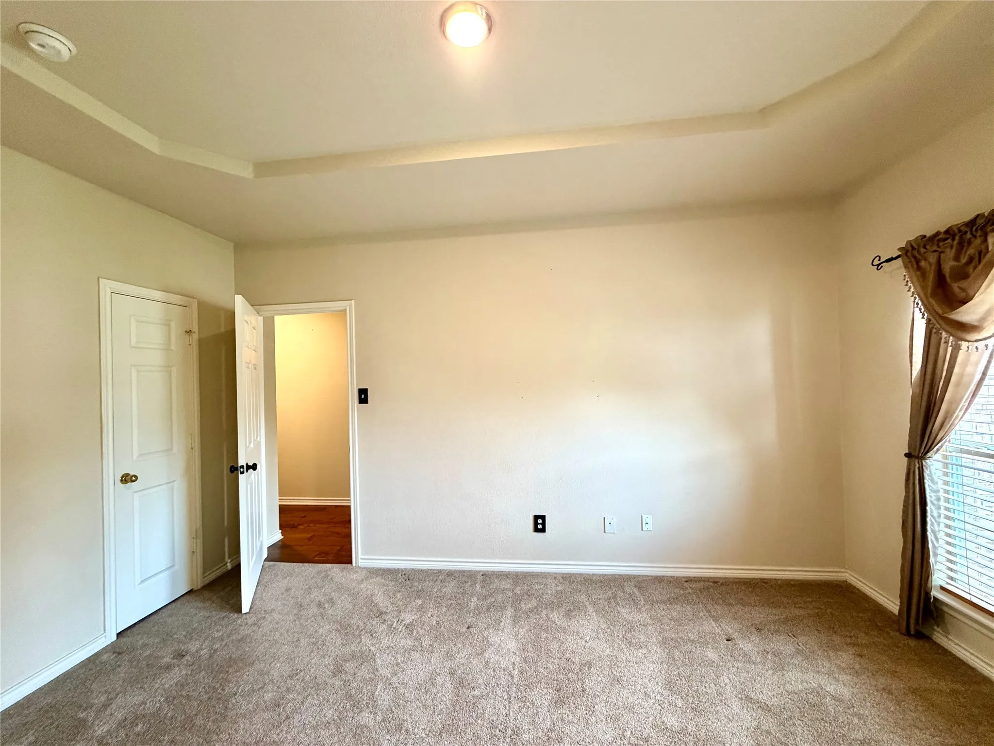 Single Family Residence For Rent in Collin County , 7204 Crane Drive, Sachse, Texas 75048, 7 Bedroom, 4 Bathroom, 2 Garage spaces, 3,824 Sqft, built in 2005, mls#21329740, Real Estate Agent in Sachse, Homes For Rent in Collin county, Homes For Rent in Sachse, Realtor in Sachse Texas, Real Estate Brokerage Independent Realty Texas, Luminita Cordes Realtor
