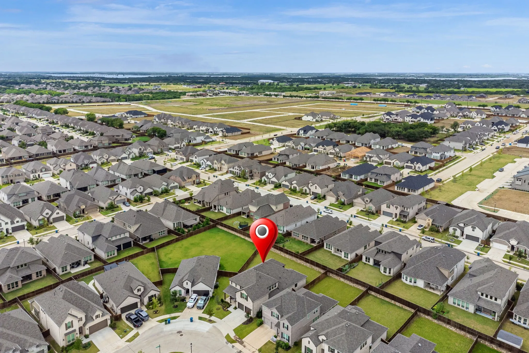 Single Family Residence For Sale in Denton County , 4516 Egret Point, Oak Point, Texas 75068, 5 Bedroom, 4 Bathroom, 2 Garage spaces, 3,177 Sqft, built in 2023, mls#21330860, Real Estate Agent in Oak Point, Homes For Sale in Denton county, Homes For Sale in Oak Point, Realtor in Oak Point Texas, Real Estate Brokerage Independent Realty Texas, Luminita Cordes Realtor