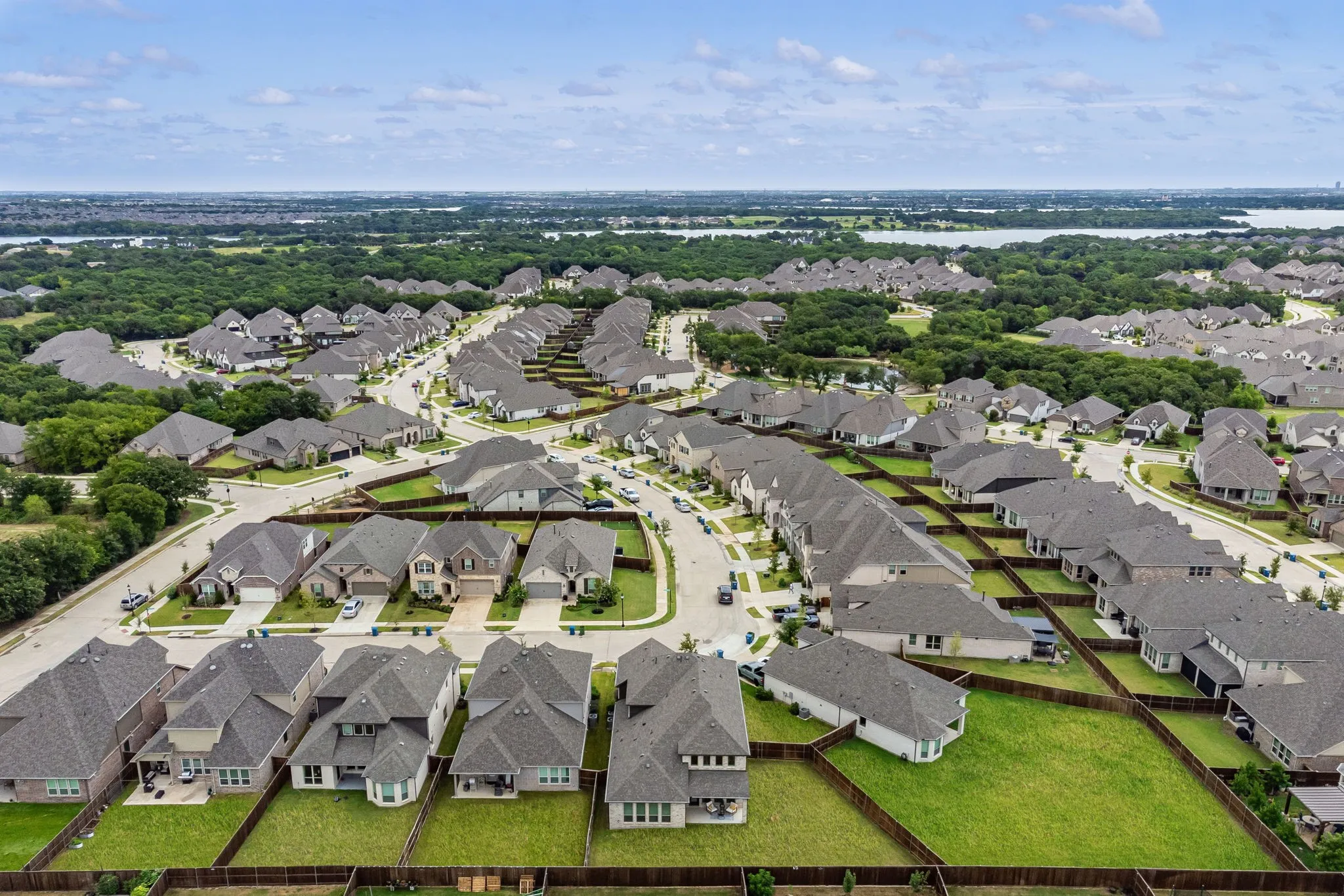 Single Family Residence For Sale in Denton County , 4516 Egret Point, Oak Point, Texas 75068, 5 Bedroom, 4 Bathroom, 2 Garage spaces, 3,177 Sqft, built in 2023, mls#21330860, Real Estate Agent in Oak Point, Homes For Sale in Denton county, Homes For Sale in Oak Point, Realtor in Oak Point Texas, Real Estate Brokerage Independent Realty Texas, Luminita Cordes Realtor