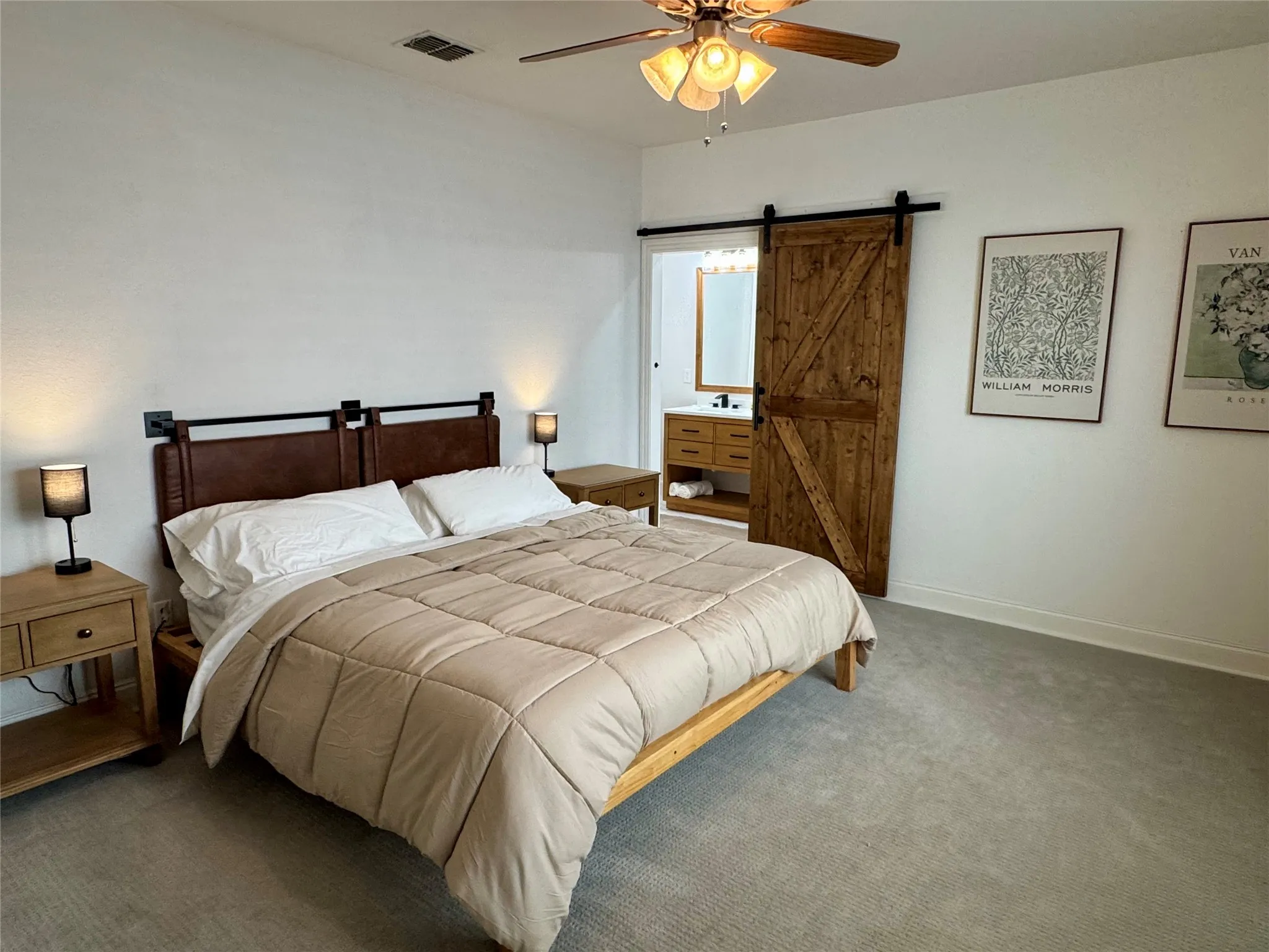 Single Family Residence For Sale in Tarrant County , 1953 Owasso Street, Fort Worth, Texas 76107, 3 Bedroom, 3 Bathroom, 2 Garage spaces, 1,703 Sqft, built in 2004, mls#21330863, Real Estate Agent in Fort Worth, Homes For Sale in Tarrant county, Homes For Sale in Fort Worth, Realtor in Fort Worth Texas, Real Estate Brokerage Independent Realty Texas, Luminita Cordes Realtor