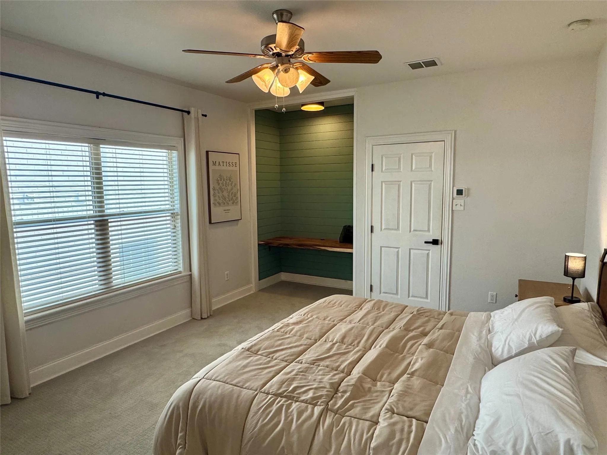 Single Family Residence For Sale in Tarrant County , 1953 Owasso Street, Fort Worth, Texas 76107, 3 Bedroom, 3 Bathroom, 2 Garage spaces, 1,703 Sqft, built in 2004, mls#21330863, Real Estate Agent in Fort Worth, Homes For Sale in Tarrant county, Homes For Sale in Fort Worth, Realtor in Fort Worth Texas, Real Estate Brokerage Independent Realty Texas, Luminita Cordes Realtor