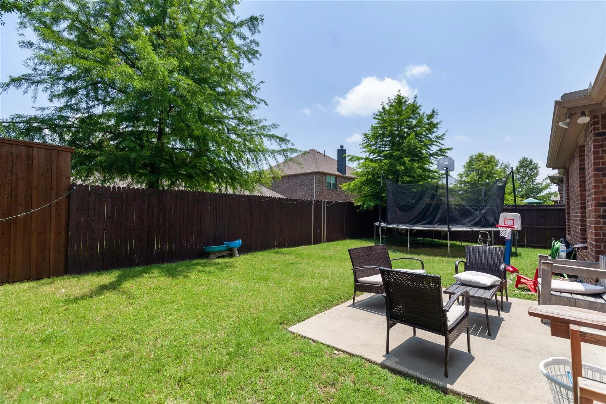 Single Family Residence For Rent in Collin County , 10113 Old Eagle River Lane, Mc Kinney, Texas 75072, 3 Bedroom, 2 Bathroom, 2 Garage spaces, 2,079 Sqft, built in 2013, mls#21330867, Real Estate Agent in Mc Kinney, Homes For Rent in Collin county, Homes For Rent in Mc Kinney, Realtor in Mc Kinney Texas, Real Estate Brokerage Independent Realty Texas, Luminita Cordes Realtor