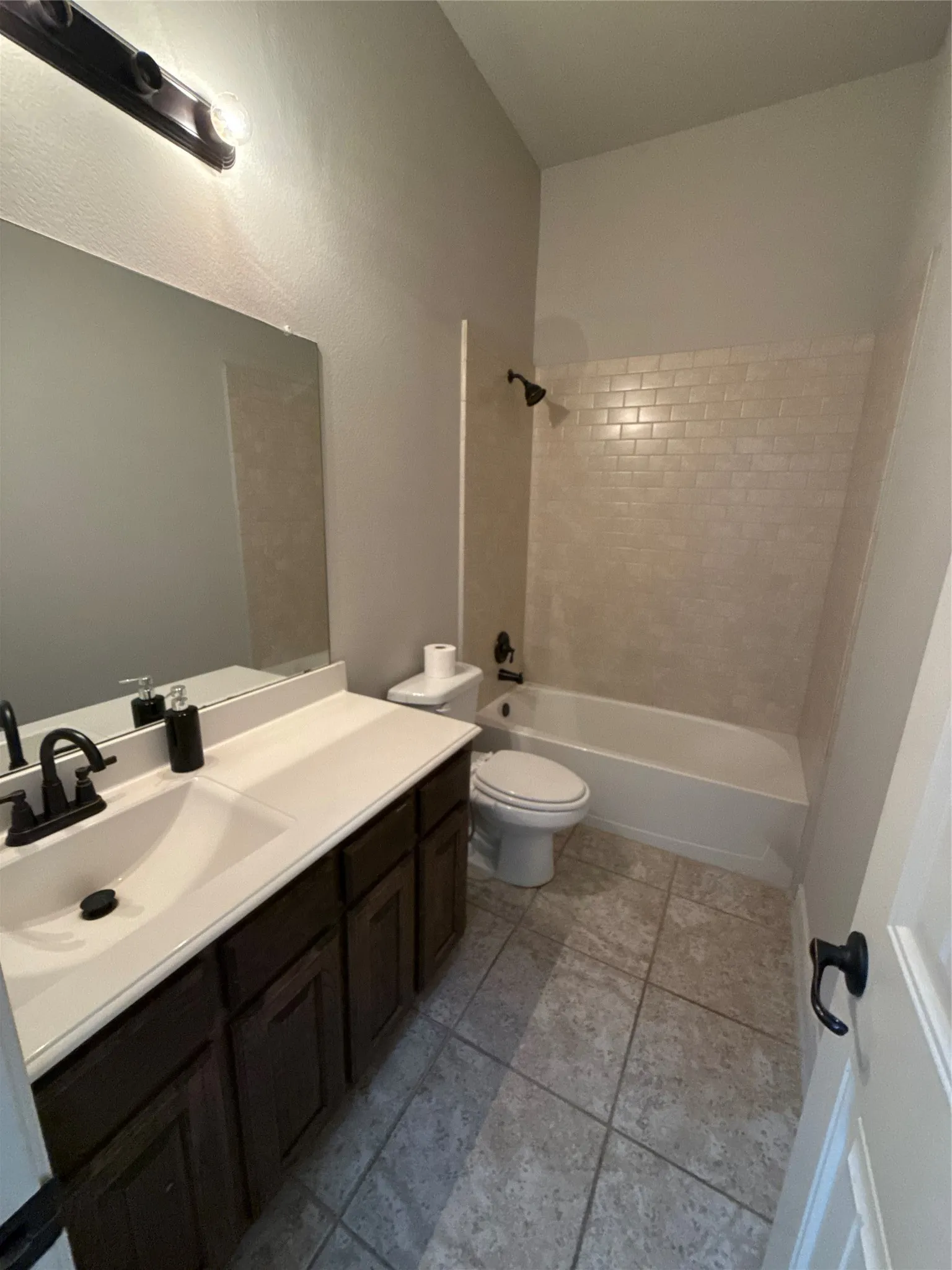 Single Family Residence For Rent in Collin County , 10113 Old Eagle River Lane, Mc Kinney, Texas 75072, 3 Bedroom, 2 Bathroom, 2 Garage spaces, 2,079 Sqft, built in 2013, mls#21330867, Real Estate Agent in Mc Kinney, Homes For Rent in Collin county, Homes For Rent in Mc Kinney, Realtor in Mc Kinney Texas, Real Estate Brokerage Independent Realty Texas, Luminita Cordes Realtor