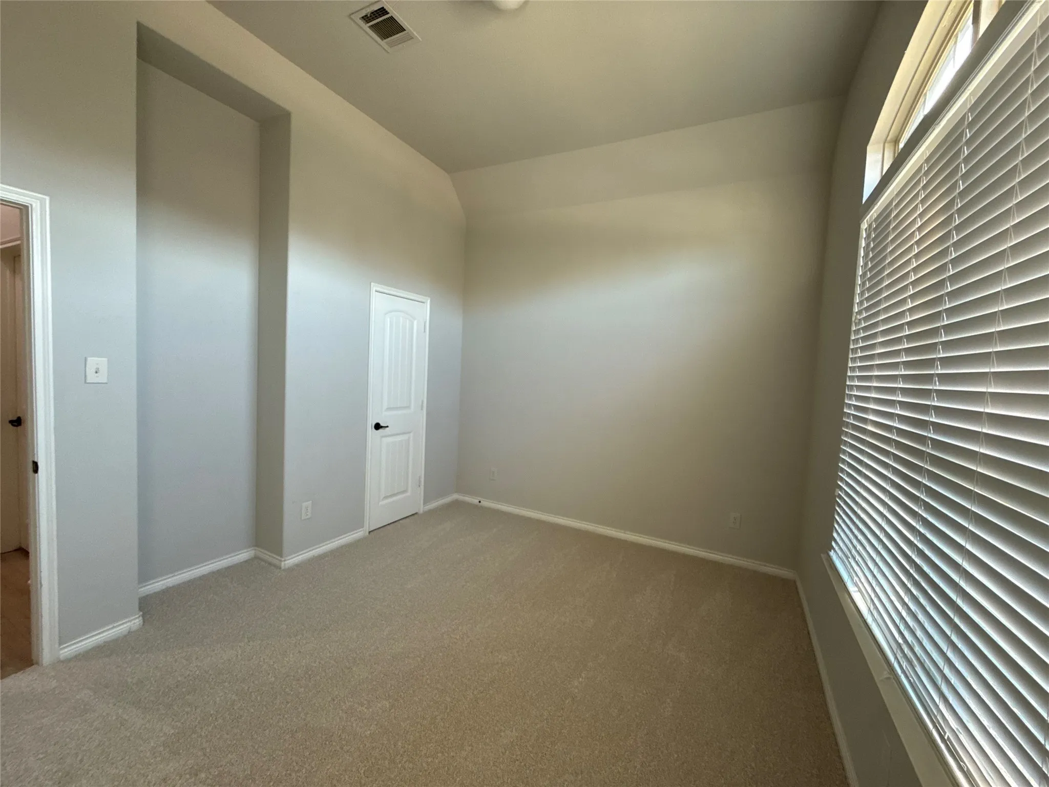 Single Family Residence For Rent in Collin County , 10113 Old Eagle River Lane, Mc Kinney, Texas 75072, 3 Bedroom, 2 Bathroom, 2 Garage spaces, 2,079 Sqft, built in 2013, mls#21330867, Real Estate Agent in Mc Kinney, Homes For Rent in Collin county, Homes For Rent in Mc Kinney, Realtor in Mc Kinney Texas, Real Estate Brokerage Independent Realty Texas, Luminita Cordes Realtor