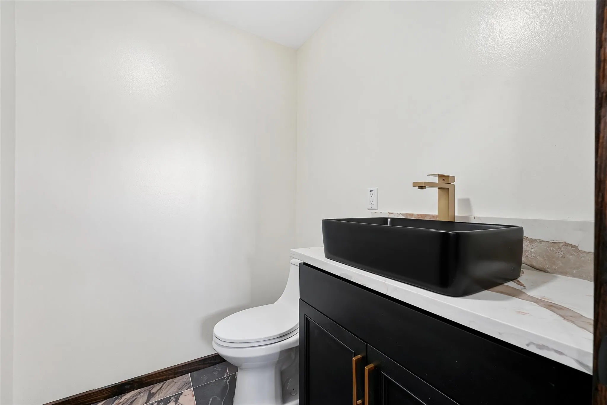 Single Family Residence For Sale in Dallas County , 6027 Verde Way, Dallas, Texas 75211, 4 Bedroom, 3 Bathroom, Garage spaces, 2,400 Sqft, built in 2026, mls#21330874, Real Estate Agent in Dallas, Homes For Sale in Dallas county, Homes For Sale in Dallas, Realtor in Dallas Texas, Real Estate Brokerage Independent Realty Texas, Luminita Cordes Realtor