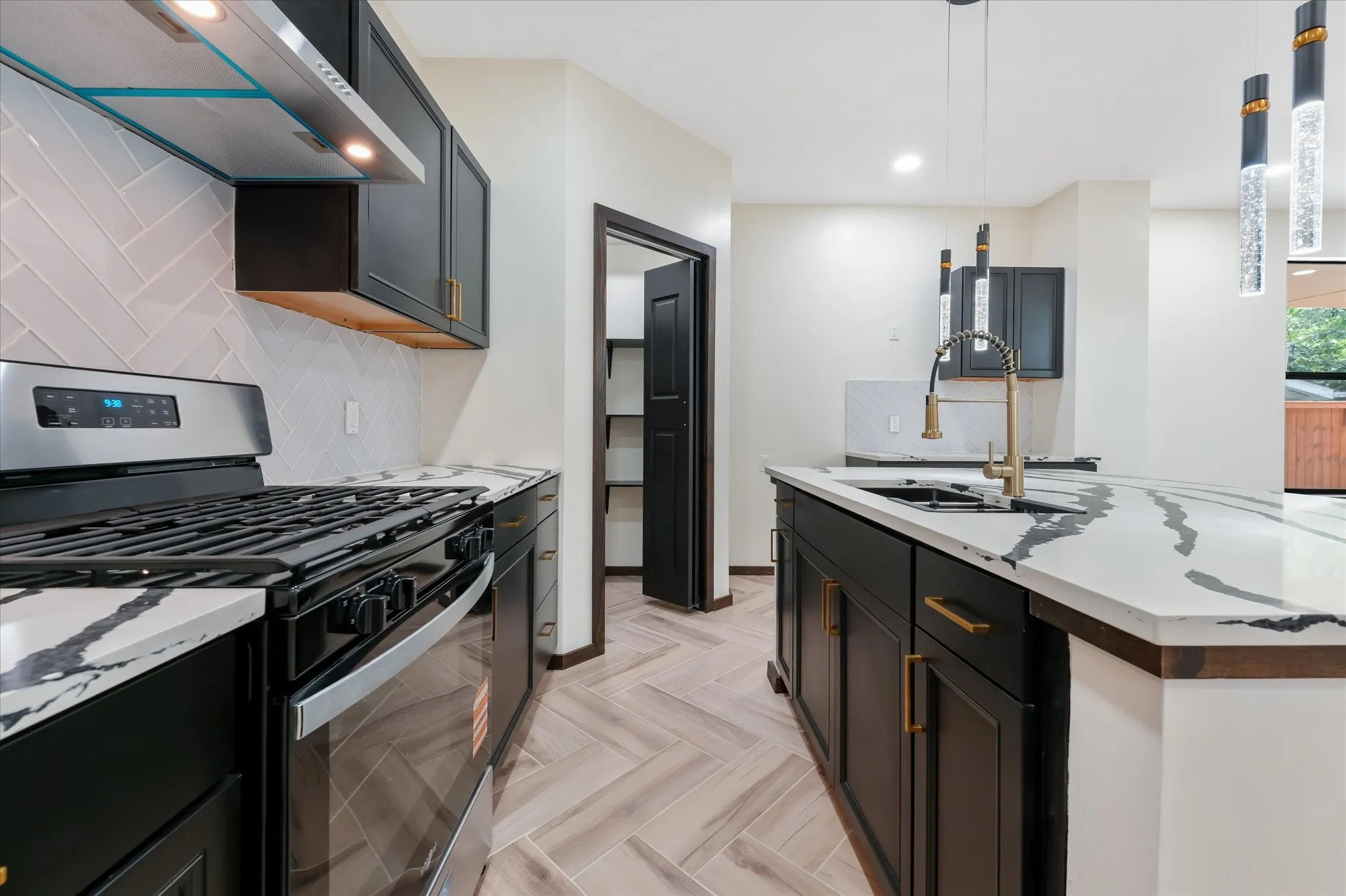 Single Family Residence For Sale in Dallas County , 6027 Verde Way, Dallas, Texas 75211, 4 Bedroom, 3 Bathroom, Garage spaces, 2,400 Sqft, built in 2026, mls#21330874, Real Estate Agent in Dallas, Homes For Sale in Dallas county, Homes For Sale in Dallas, Realtor in Dallas Texas, Real Estate Brokerage Independent Realty Texas, Luminita Cordes Realtor