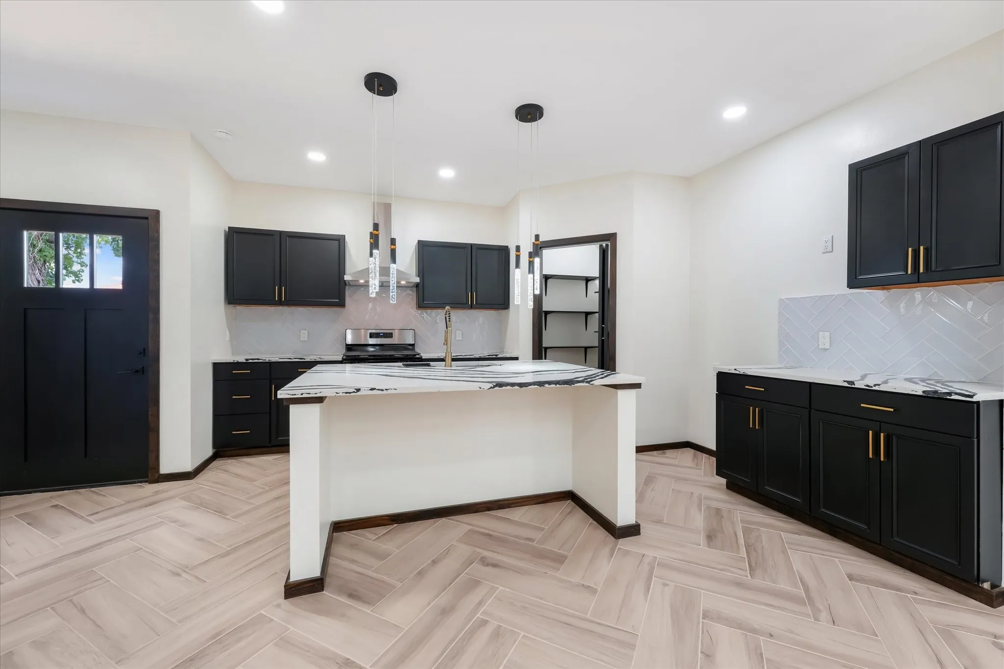 Single Family Residence For Sale in Dallas County , 6027 Verde Way, Dallas, Texas 75211, 4 Bedroom, 3 Bathroom, Garage spaces, 2,400 Sqft, built in 2026, mls#21330874, Real Estate Agent in Dallas, Homes For Sale in Dallas county, Homes For Sale in Dallas, Realtor in Dallas Texas, Real Estate Brokerage Independent Realty Texas, Luminita Cordes Realtor