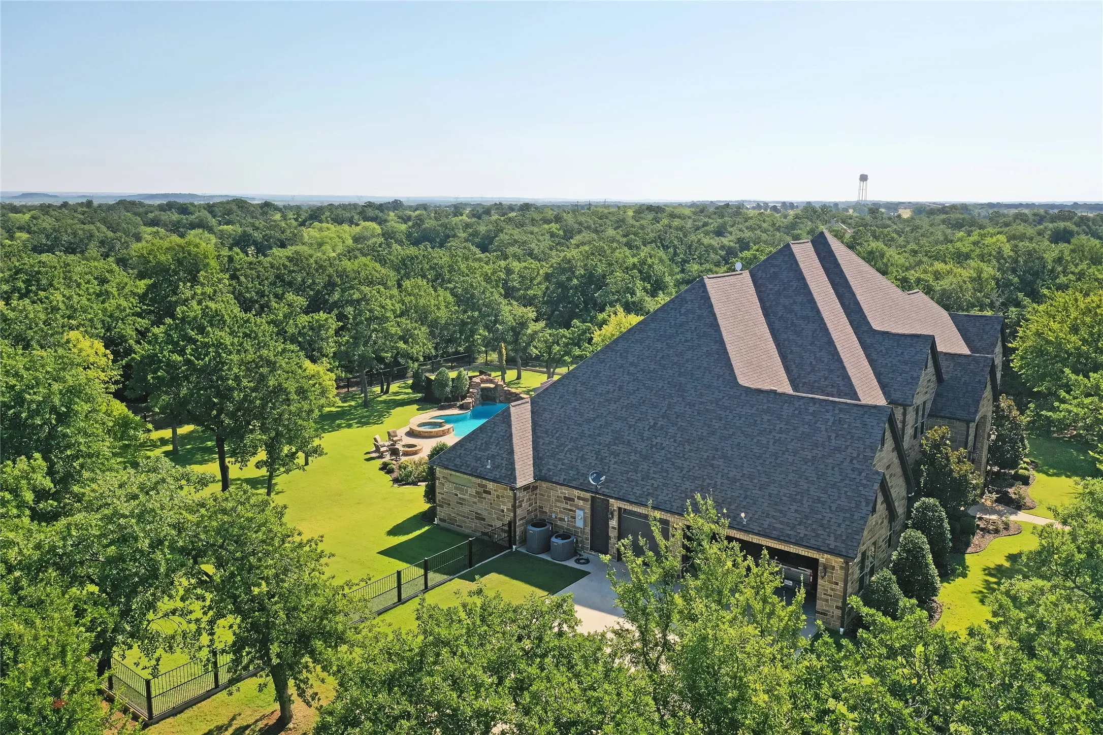 Single Family Residence For Sale in Jack County , 470 Granite Way, Jacksboro, Texas 76458, 5 Bedroom, 5 Bathroom, 3 Garage spaces, 5,155 Sqft, built in 2016, mls#21329130, Real Estate Agent in Jacksboro, Homes For Sale in Jack county, Homes For Sale in Jacksboro, Realtor in Jacksboro Texas, Real Estate Brokerage Independent Realty Texas, Luminita Cordes Realtor
