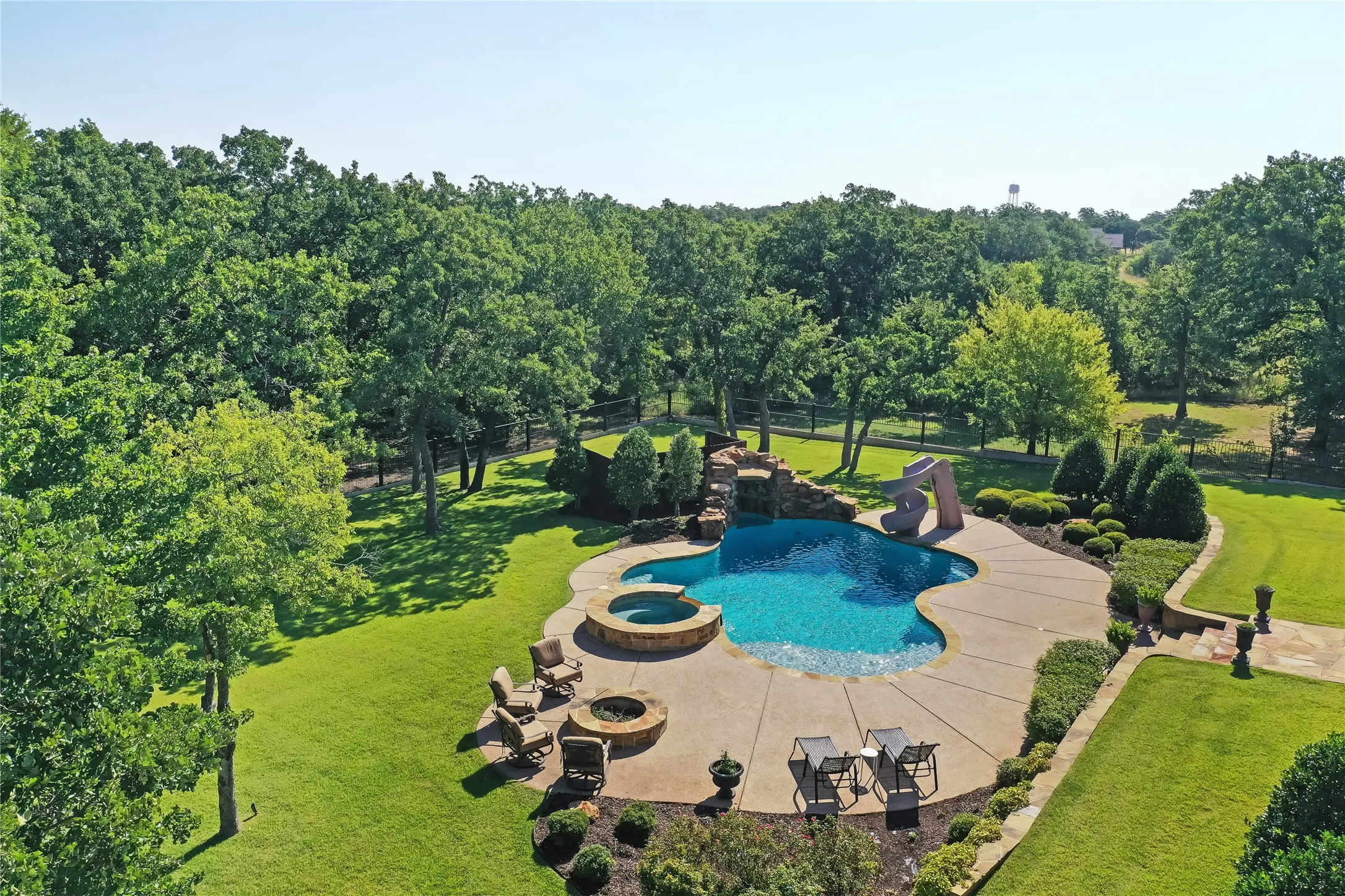 Single Family Residence For Sale in Jack County , 470 Granite Way, Jacksboro, Texas 76458, 5 Bedroom, 5 Bathroom, 3 Garage spaces, 5,155 Sqft, built in 2016, mls#21329130, Real Estate Agent in Jacksboro, Homes For Sale in Jack county, Homes For Sale in Jacksboro, Realtor in Jacksboro Texas, Real Estate Brokerage Independent Realty Texas, Luminita Cordes Realtor