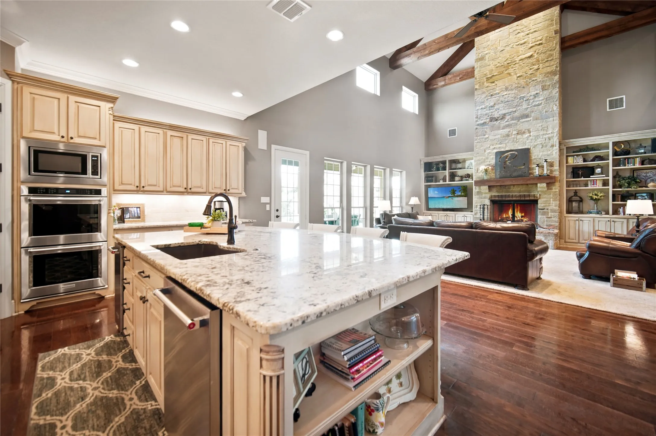 Single Family Residence For Sale in Jack County , 470 Granite Way, Jacksboro, Texas 76458, 5 Bedroom, 5 Bathroom, 3 Garage spaces, 5,155 Sqft, built in 2016, mls#21329130, Real Estate Agent in Jacksboro, Homes For Sale in Jack county, Homes For Sale in Jacksboro, Realtor in Jacksboro Texas, Real Estate Brokerage Independent Realty Texas, Luminita Cordes Realtor