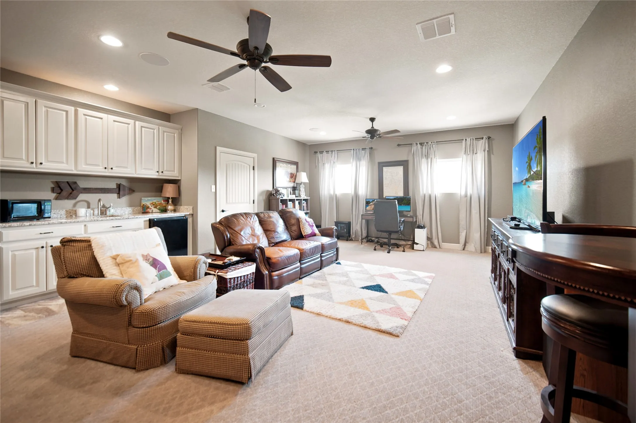 Single Family Residence For Sale in Jack County , 470 Granite Way, Jacksboro, Texas 76458, 5 Bedroom, 5 Bathroom, 3 Garage spaces, 5,155 Sqft, built in 2016, mls#21329130, Real Estate Agent in Jacksboro, Homes For Sale in Jack county, Homes For Sale in Jacksboro, Realtor in Jacksboro Texas, Real Estate Brokerage Independent Realty Texas, Luminita Cordes Realtor