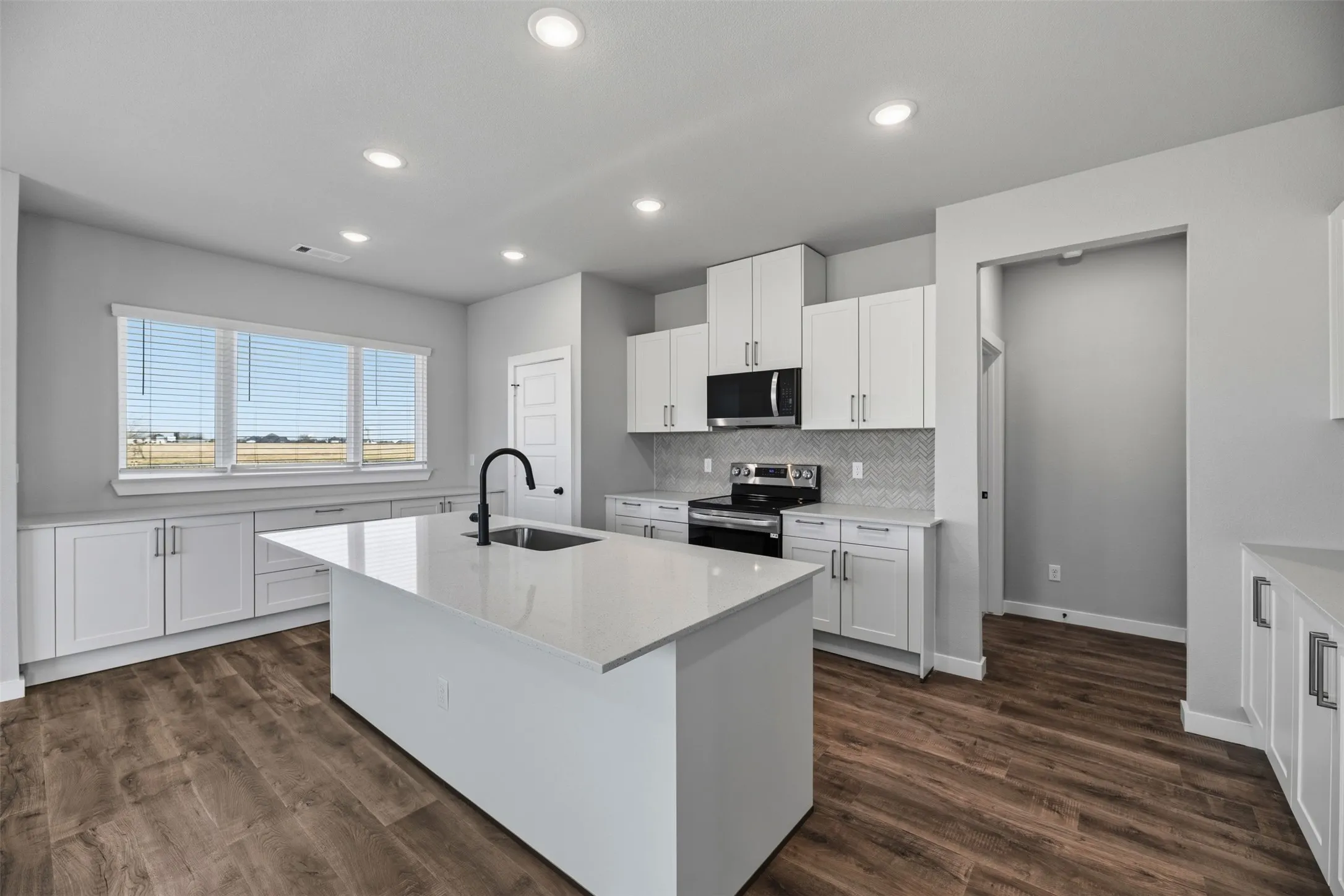 Triplex For Rent in Ellis County , 4062 Le Croy Court, Midlothian, Texas 76065, 3 Bedroom, 3 Bathroom, 2 Garage spaces, 1,838 Sqft, built in 2025, mls#21330891, Real Estate Agent in Midlothian, Homes For Rent in Ellis county, Homes For Rent in Midlothian, Realtor in Midlothian Texas, Real Estate Brokerage Independent Realty Texas, Luminita Cordes Realtor