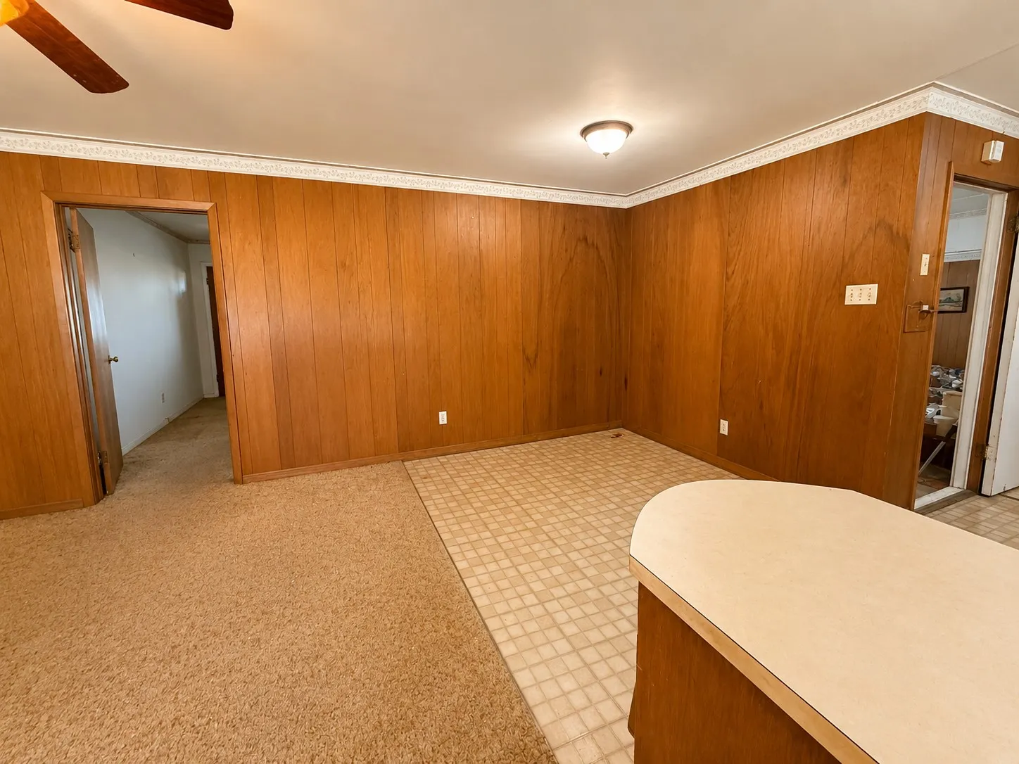 Single Family Residence For Sale in Navarro County , 310 SW 7th Street, Kerens, Texas 75144, 3 Bedroom, 2 Bathroom, Garage spaces, 2,160 Sqft, built in 1955, mls#21330897, Real Estate Agent in Kerens, Homes For Sale in Navarro county, Homes For Sale in Kerens, Realtor in Kerens Texas, Real Estate Brokerage Independent Realty Texas, Luminita Cordes Realtor
