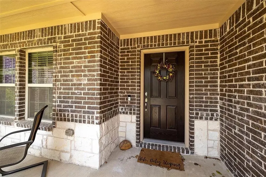 Single Family Residence For Sale in Denton County , 11625 Parade Drive, Frisco, Texas 75036, 4 Bedroom, 3 Bathroom, 2 Garage spaces, 2,929 Sqft, built in 2014, mls#21330911, Real Estate Agent in Frisco, Homes For Sale in Denton county, Homes For Sale in Frisco, Realtor in Frisco Texas, Real Estate Brokerage Independent Realty Texas, Luminita Cordes Realtor