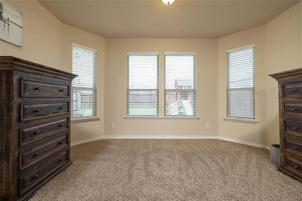 Single Family Residence For Sale in Denton County , 11625 Parade Drive, Frisco, Texas 75036, 4 Bedroom, 3 Bathroom, 2 Garage spaces, 2,929 Sqft, built in 2014, mls#21330911, Real Estate Agent in Frisco, Homes For Sale in Denton county, Homes For Sale in Frisco, Realtor in Frisco Texas, Real Estate Brokerage Independent Realty Texas, Luminita Cordes Realtor