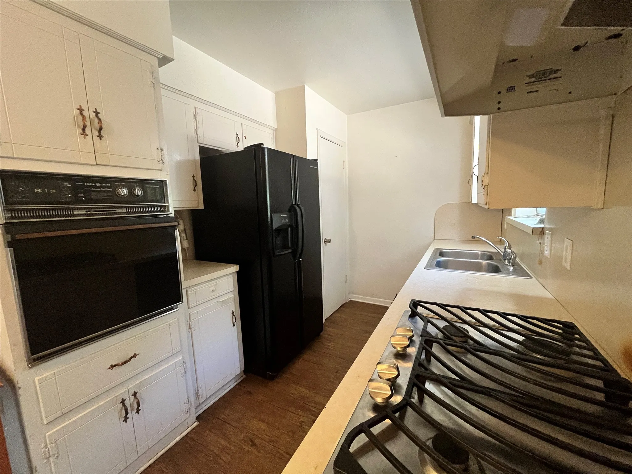 Single Family Residence For Sale in Denton County , 3312 Valley View Road, Denton, Texas 76209, 3 Bedroom, 2 Bathroom, 2 Garage spaces, 1,289 Sqft, built in 1968, mls#21319093, Real Estate Agent in Denton, Homes For Sale in Denton county, Homes For Sale in Denton, Realtor in Denton Texas, Real Estate Brokerage Independent Realty Texas, Luminita Cordes Realtor