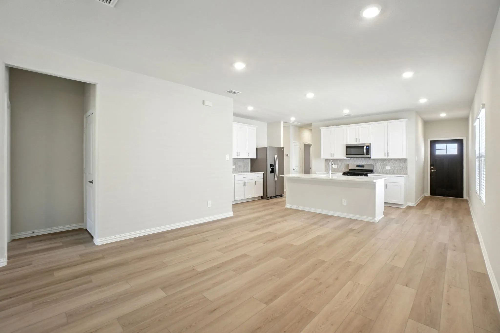 Photo is not of the actual home, but is an inspirational photo of builder’s model home and may depict options, furnishings, and/or decorator features that are not included.