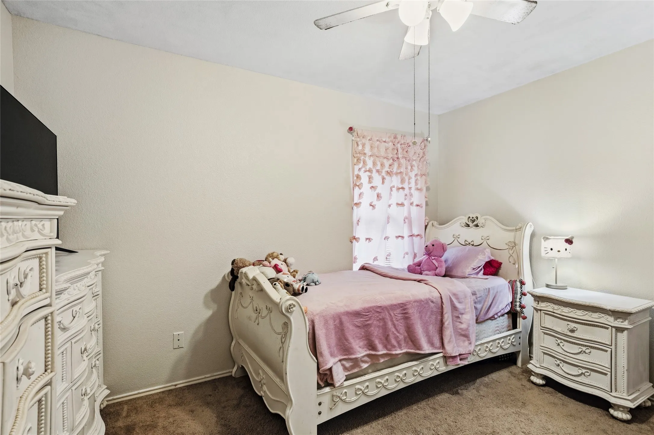 Single Family Residence For Sale in Tarrant County , 1320 Cattle Crossing Drive, Fort Worth, Texas 76131, 4 Bedroom, 2 Bathroom, 2 Garage spaces, 2,237 Sqft, built in 2002, mls#21330885, Real Estate Agent in Fort Worth, Homes For Sale in Tarrant county, Homes For Sale in Fort Worth, Realtor in Fort Worth Texas, Real Estate Brokerage Independent Realty Texas, Luminita Cordes Realtor