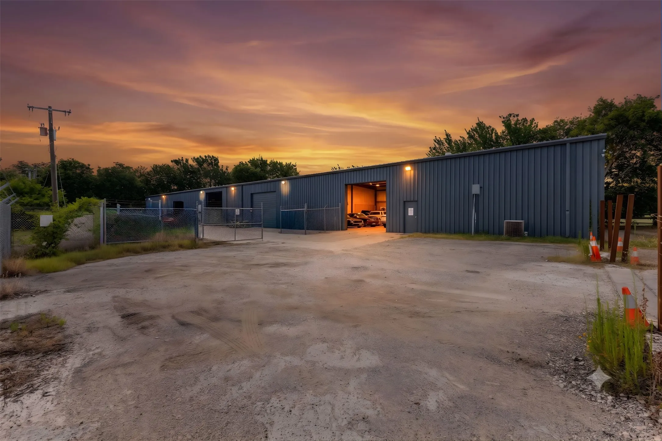 Industrial For Sale in Tarrant County , 6917 Russell Curry Road, Arlington, Texas 76001, 0, 0, Garage spaces, 0 Sqft, built in 1973, mls#21325981, Real Estate Agent in Arlington, Homes For Sale in Tarrant county, Homes For Sale in Arlington, Realtor in Arlington Texas, Real Estate Brokerage Independent Realty Texas, Luminita Cordes Realtor