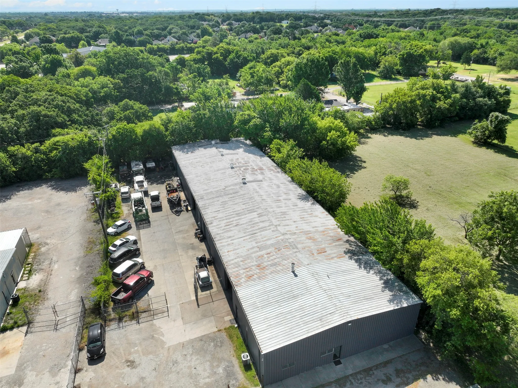 Industrial For Sale in Tarrant County , 6917 Russell Curry Road, Arlington, Texas 76001, 0, 0, Garage spaces, 0 Sqft, built in 1973, mls#21325981, Real Estate Agent in Arlington, Homes For Sale in Tarrant county, Homes For Sale in Arlington, Realtor in Arlington Texas, Real Estate Brokerage Independent Realty Texas, Luminita Cordes Realtor
