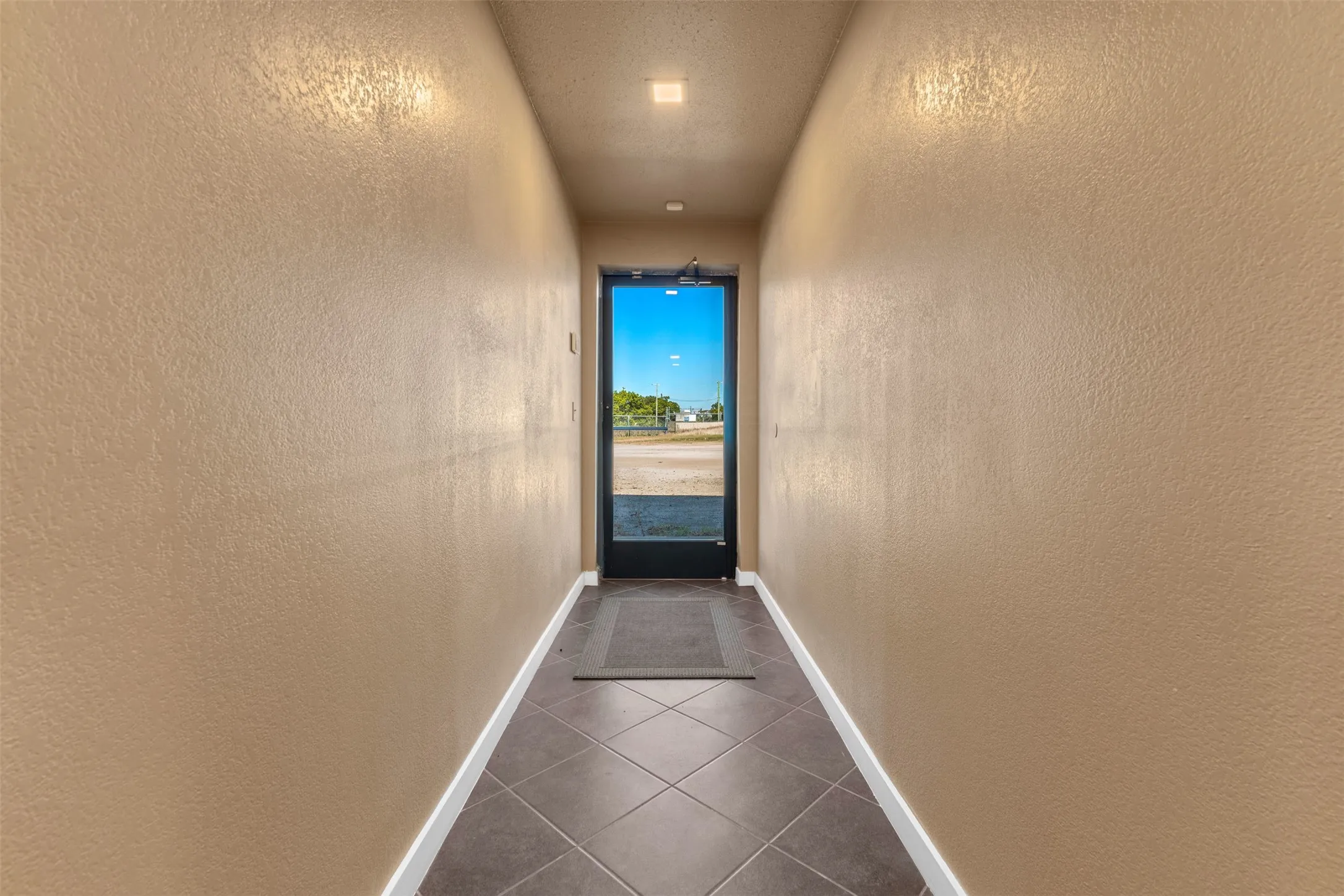 Industrial For Sale in Tarrant County , 6917 Russell Curry Road, Arlington, Texas 76001, 0, 0, Garage spaces, 0 Sqft, built in 1973, mls#21325981, Real Estate Agent in Arlington, Homes For Sale in Tarrant county, Homes For Sale in Arlington, Realtor in Arlington Texas, Real Estate Brokerage Independent Realty Texas, Luminita Cordes Realtor