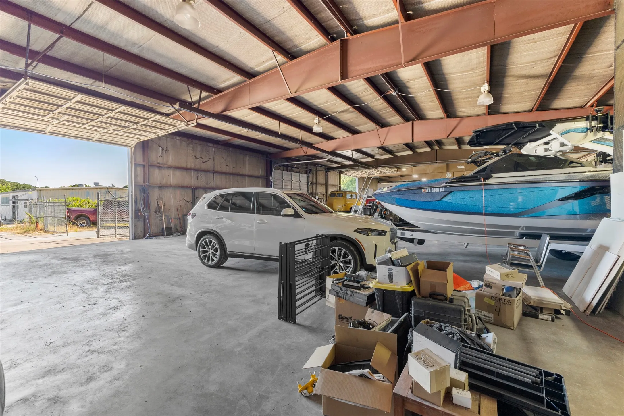 Industrial For Sale in Tarrant County , 6917 Russell Curry Road, Arlington, Texas 76001, 0, 0, Garage spaces, 0 Sqft, built in 1973, mls#21325981, Real Estate Agent in Arlington, Homes For Sale in Tarrant county, Homes For Sale in Arlington, Realtor in Arlington Texas, Real Estate Brokerage Independent Realty Texas, Luminita Cordes Realtor