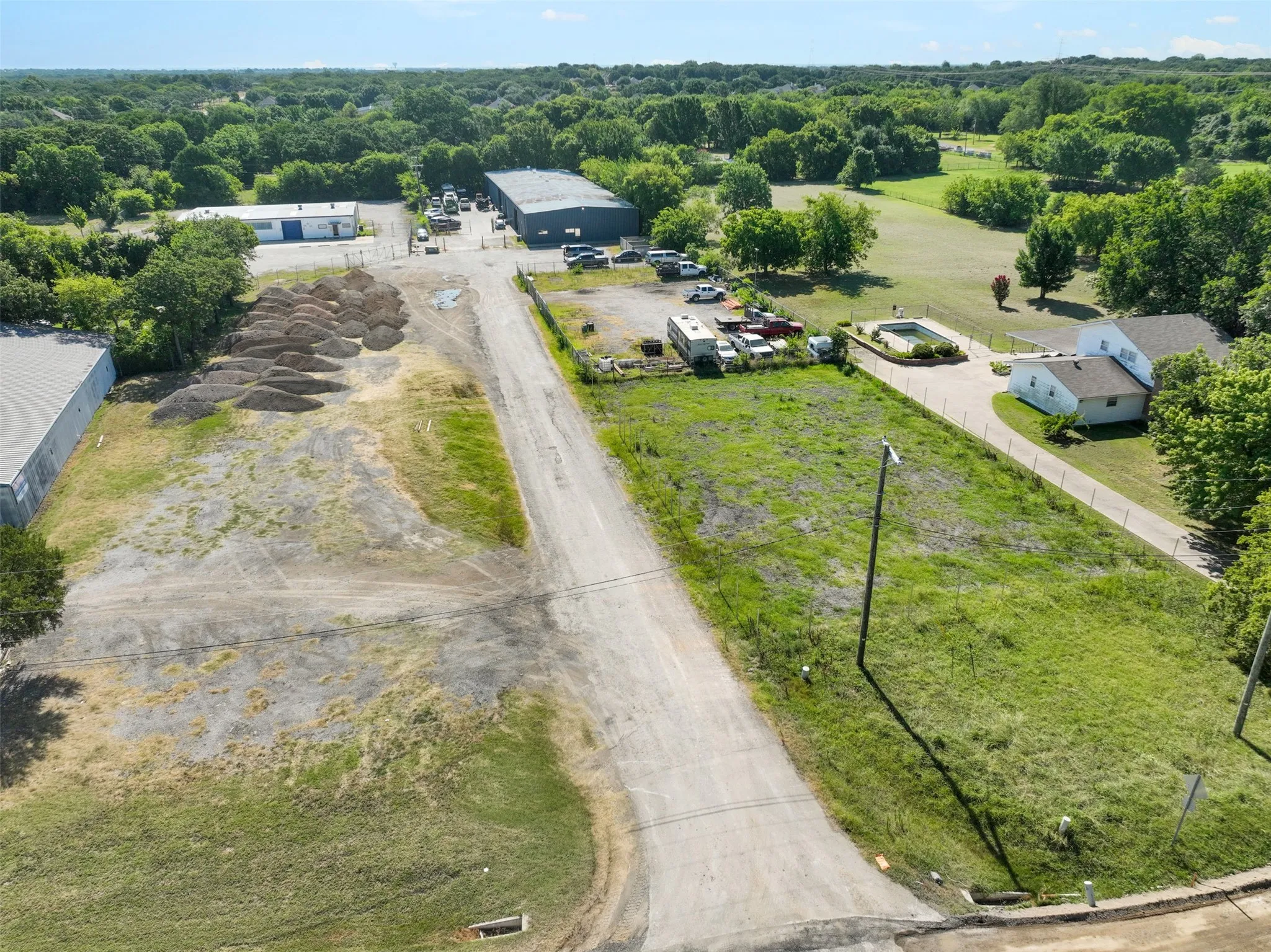 Industrial For Sale in Tarrant County , 6917 Russell Curry Road, Arlington, Texas 76001, 0, 0, Garage spaces, 0 Sqft, built in 1973, mls#21325981, Real Estate Agent in Arlington, Homes For Sale in Tarrant county, Homes For Sale in Arlington, Realtor in Arlington Texas, Real Estate Brokerage Independent Realty Texas, Luminita Cordes Realtor