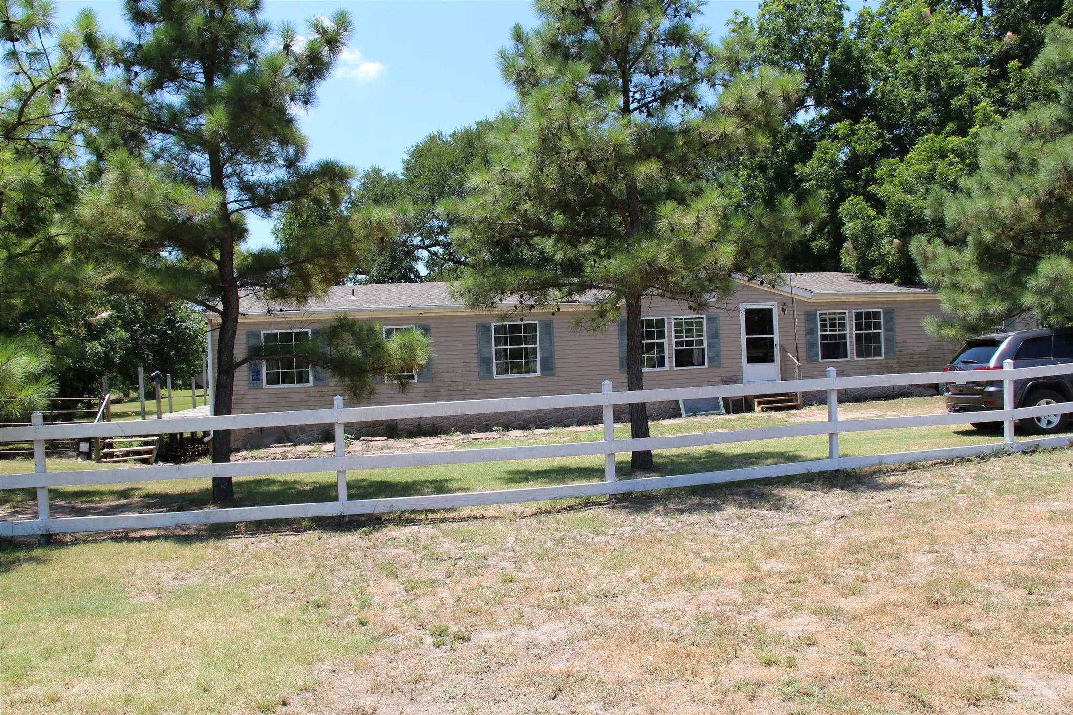 Farm For Sale in Fannin County , 1199 County Road 1245, Savoy, Texas 75479, 4 Bedrooms, 2 Bathrooms, Garage spaces, 2,432 Sqft, built in 2001, Price $590,000, mls#21309823, Real Estate Agent in Savoy, Homes For Sale in Fannin county, Homes For Sale in Savoy, Realtor in Savoy Texas, Real Estate Brokerage Independent Realty Texas, Luminita Cordes Realtor