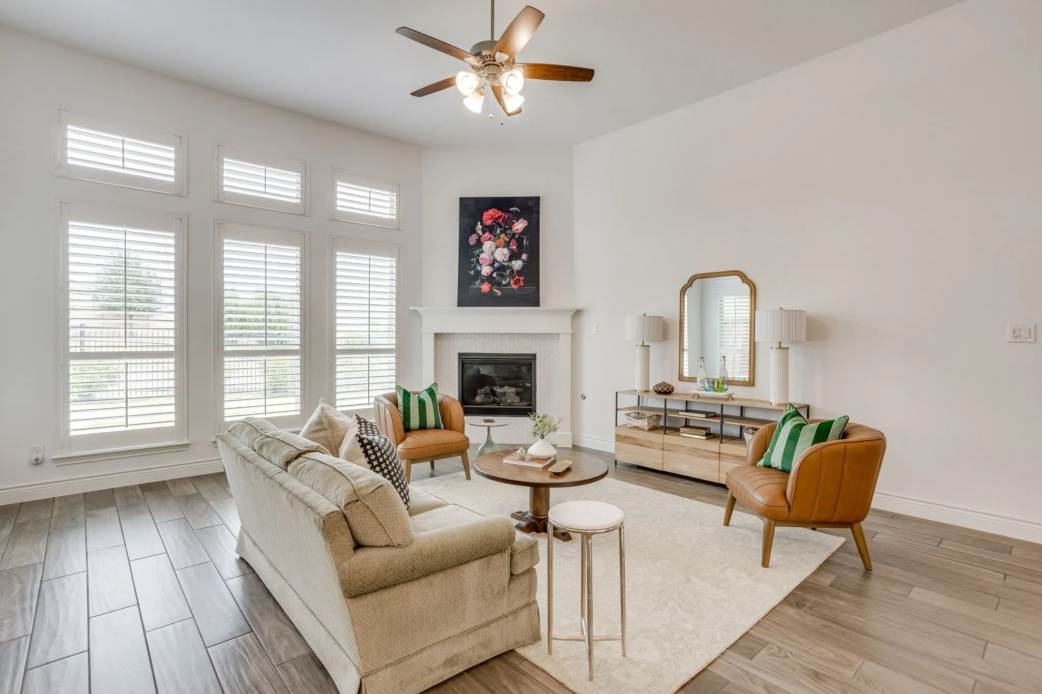 Single Family Residence For Sale in Tarrant County , 5705 Pope Creek Road, Fort Worth, Texas 76126, 4 Bedroom, 4 Bathroom, 2 Garage spaces, 2,806 Sqft, built in 2019, mls#21324310, Real Estate Agent in Fort Worth, Homes For Sale in Tarrant county, Homes For Sale in Fort Worth, Realtor in Fort Worth Texas, Real Estate Brokerage Independent Realty Texas, Luminita Cordes Realtor