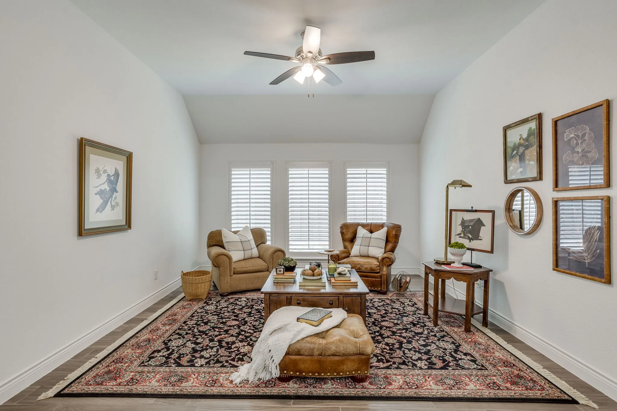 Single Family Residence For Sale in Tarrant County , 5705 Pope Creek Road, Fort Worth, Texas 76126, 4 Bedroom, 4 Bathroom, 2 Garage spaces, 2,806 Sqft, built in 2019, mls#21324310, Real Estate Agent in Fort Worth, Homes For Sale in Tarrant county, Homes For Sale in Fort Worth, Realtor in Fort Worth Texas, Real Estate Brokerage Independent Realty Texas, Luminita Cordes Realtor