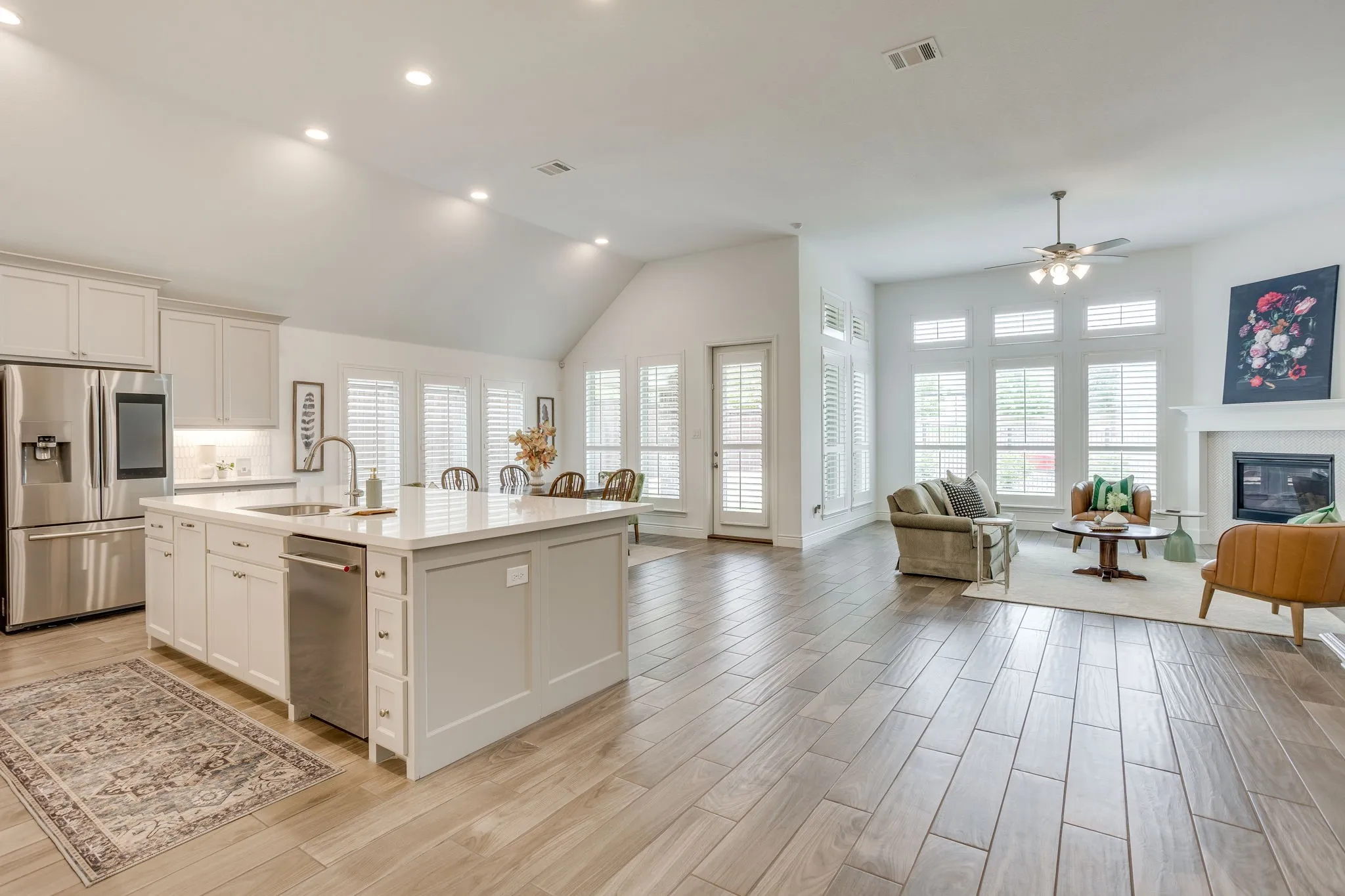 Single Family Residence For Sale in Tarrant County , 5705 Pope Creek Road, Fort Worth, Texas 76126, 4 Bedroom, 4 Bathroom, 2 Garage spaces, 2,806 Sqft, built in 2019, mls#21324310, Real Estate Agent in Fort Worth, Homes For Sale in Tarrant county, Homes For Sale in Fort Worth, Realtor in Fort Worth Texas, Real Estate Brokerage Independent Realty Texas, Luminita Cordes Realtor