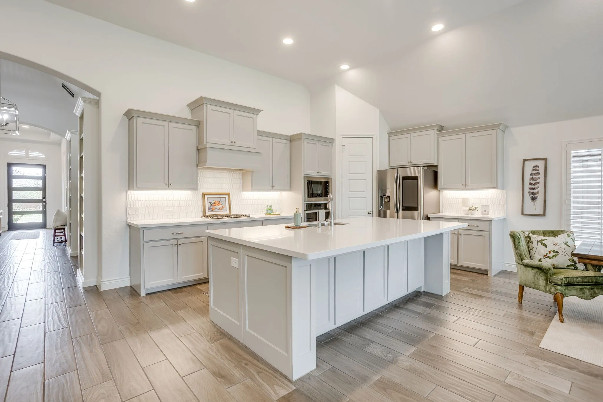 Single Family Residence For Sale in Tarrant County , 5705 Pope Creek Road, Fort Worth, Texas 76126, 4 Bedroom, 4 Bathroom, 2 Garage spaces, 2,806 Sqft, built in 2019, mls#21324310, Real Estate Agent in Fort Worth, Homes For Sale in Tarrant county, Homes For Sale in Fort Worth, Realtor in Fort Worth Texas, Real Estate Brokerage Independent Realty Texas, Luminita Cordes Realtor