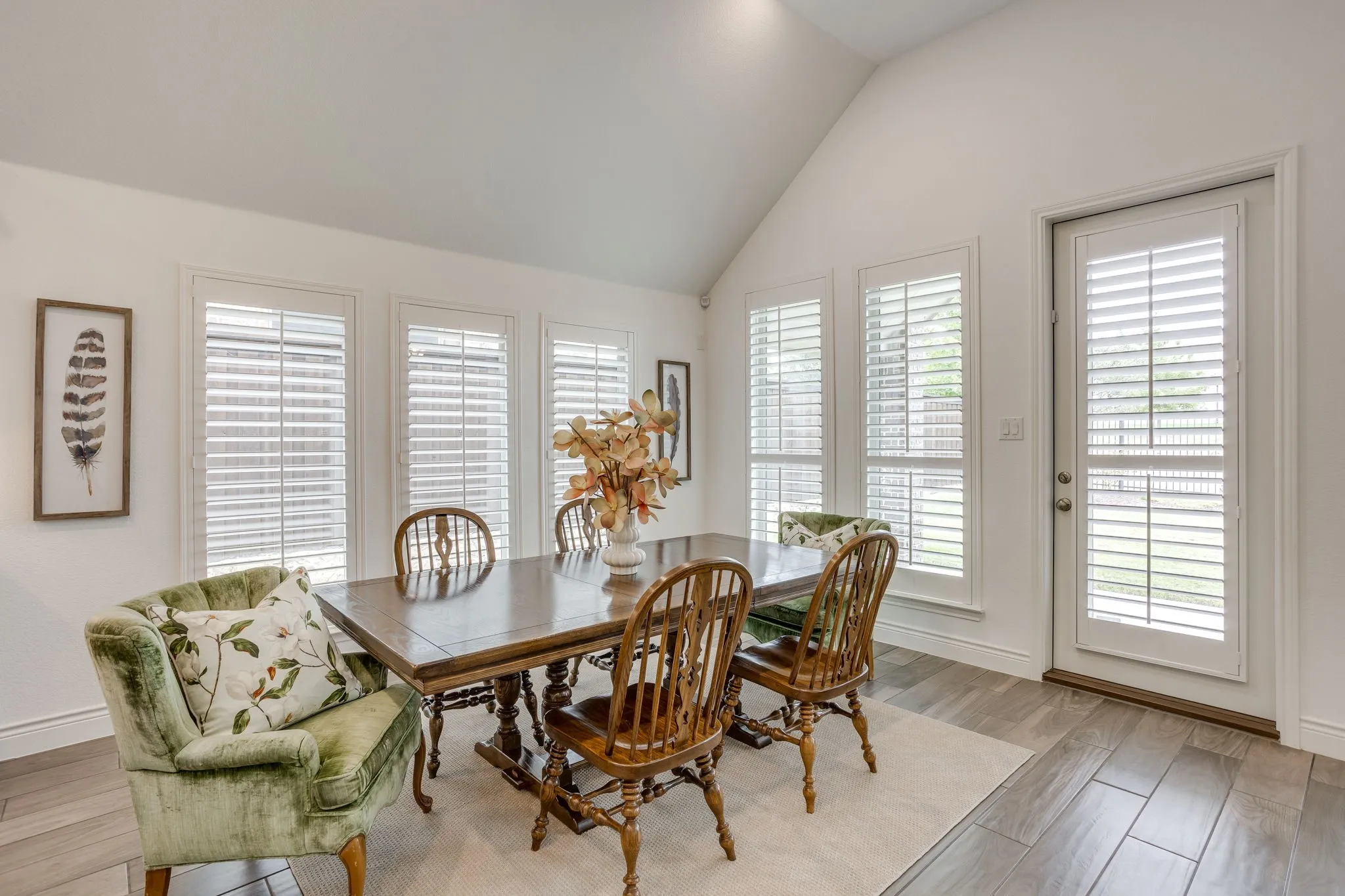 Single Family Residence For Sale in Tarrant County , 5705 Pope Creek Road, Fort Worth, Texas 76126, 4 Bedroom, 4 Bathroom, 2 Garage spaces, 2,806 Sqft, built in 2019, mls#21324310, Real Estate Agent in Fort Worth, Homes For Sale in Tarrant county, Homes For Sale in Fort Worth, Realtor in Fort Worth Texas, Real Estate Brokerage Independent Realty Texas, Luminita Cordes Realtor