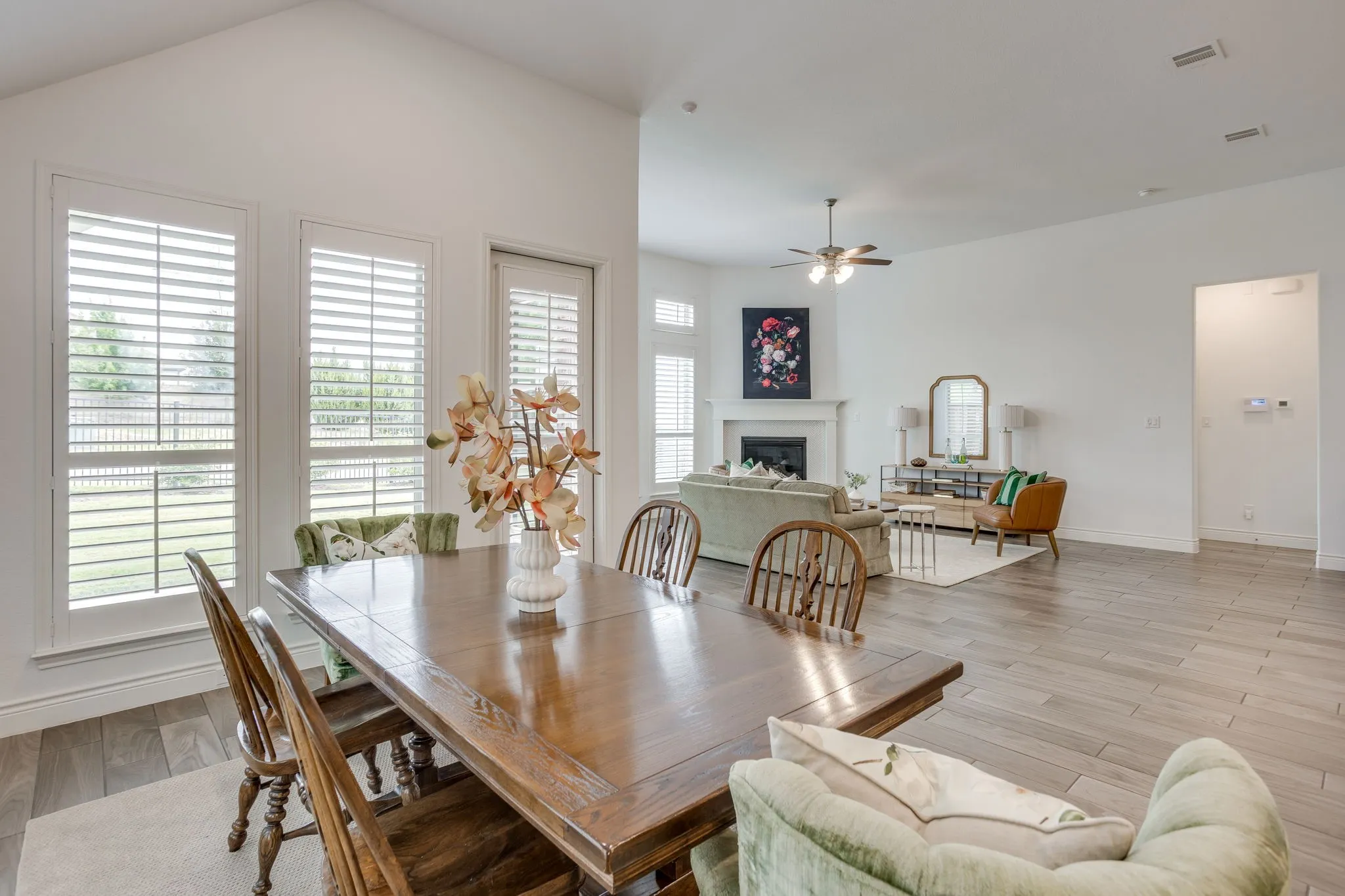 Single Family Residence For Sale in Tarrant County , 5705 Pope Creek Road, Fort Worth, Texas 76126, 4 Bedroom, 4 Bathroom, 2 Garage spaces, 2,806 Sqft, built in 2019, mls#21324310, Real Estate Agent in Fort Worth, Homes For Sale in Tarrant county, Homes For Sale in Fort Worth, Realtor in Fort Worth Texas, Real Estate Brokerage Independent Realty Texas, Luminita Cordes Realtor