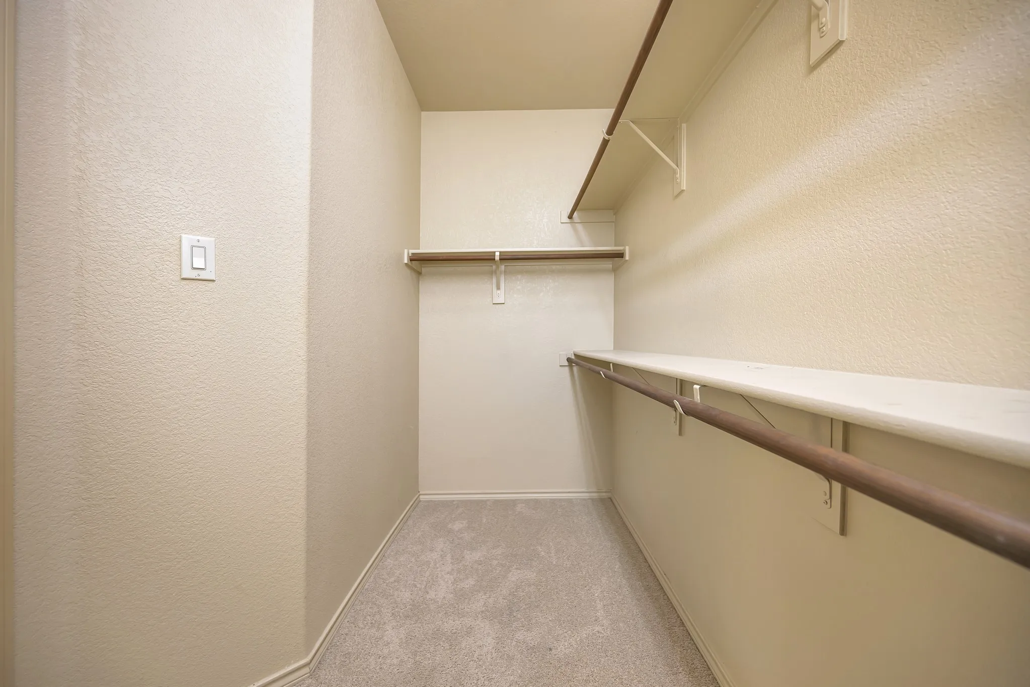 Single Family Residence For Sale in Tarrant County , 545 Wild Ivy Trail, Fort Worth, Texas 76052, 3 Bedroom, 2 Bathroom, 2 Garage spaces, 1,609 Sqft, built in 2012, mls#21329358, Real Estate Agent in Fort Worth, Homes For Sale in Tarrant county, Homes For Sale in Fort Worth, Realtor in Fort Worth Texas, Real Estate Brokerage Independent Realty Texas, Luminita Cordes Realtor