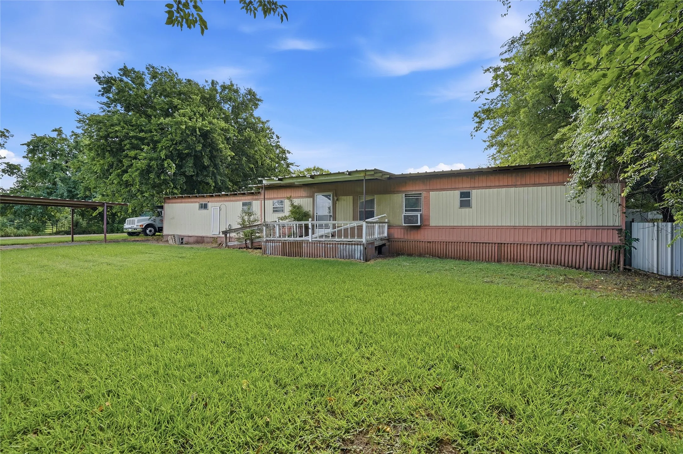 Improved Land For Sale in Grayson County , 505 Aaron Lane, Southmayd, Texas 75092, 0, 0, Garage spaces, 0 Sqft, built in 1980, mls#21330744, Real Estate Agent in Southmayd, Homes For Sale in Grayson county, Homes For Sale in Southmayd, Realtor in Southmayd Texas, Real Estate Brokerage Independent Realty Texas, Luminita Cordes Realtor