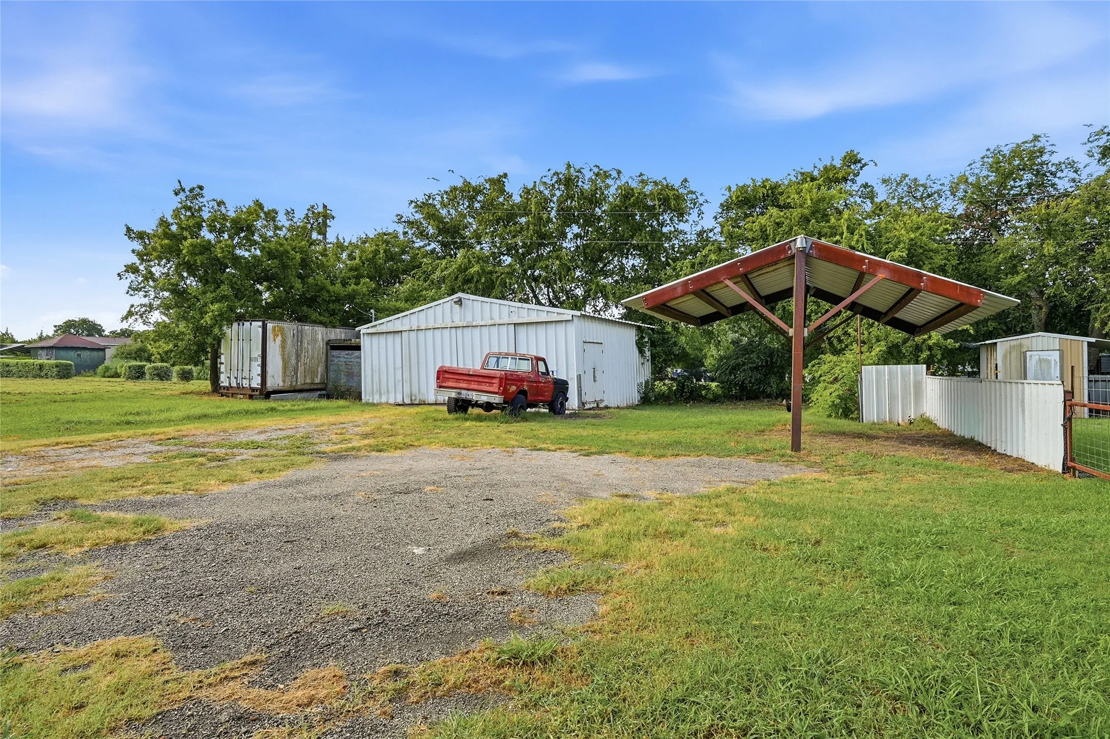 Improved Land For Sale in Grayson County , 505 Aaron Lane, Southmayd, Texas 75092, 0, 0, Garage spaces, 0 Sqft, built in 1980, mls#21330744, Real Estate Agent in Southmayd, Homes For Sale in Grayson county, Homes For Sale in Southmayd, Realtor in Southmayd Texas, Real Estate Brokerage Independent Realty Texas, Luminita Cordes Realtor