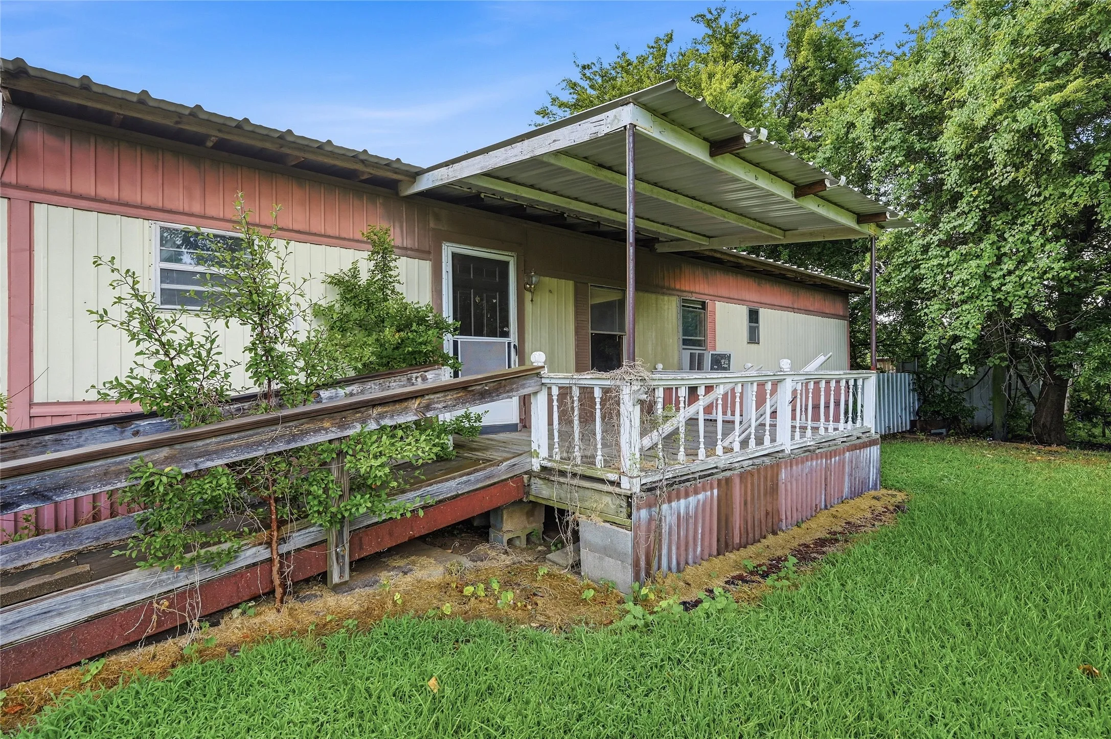 Improved Land For Sale in Grayson County , 505 Aaron Lane, Southmayd, Texas 75092, 0, 0, Garage spaces, 0 Sqft, built in 1980, mls#21330744, Real Estate Agent in Southmayd, Homes For Sale in Grayson county, Homes For Sale in Southmayd, Realtor in Southmayd Texas, Real Estate Brokerage Independent Realty Texas, Luminita Cordes Realtor