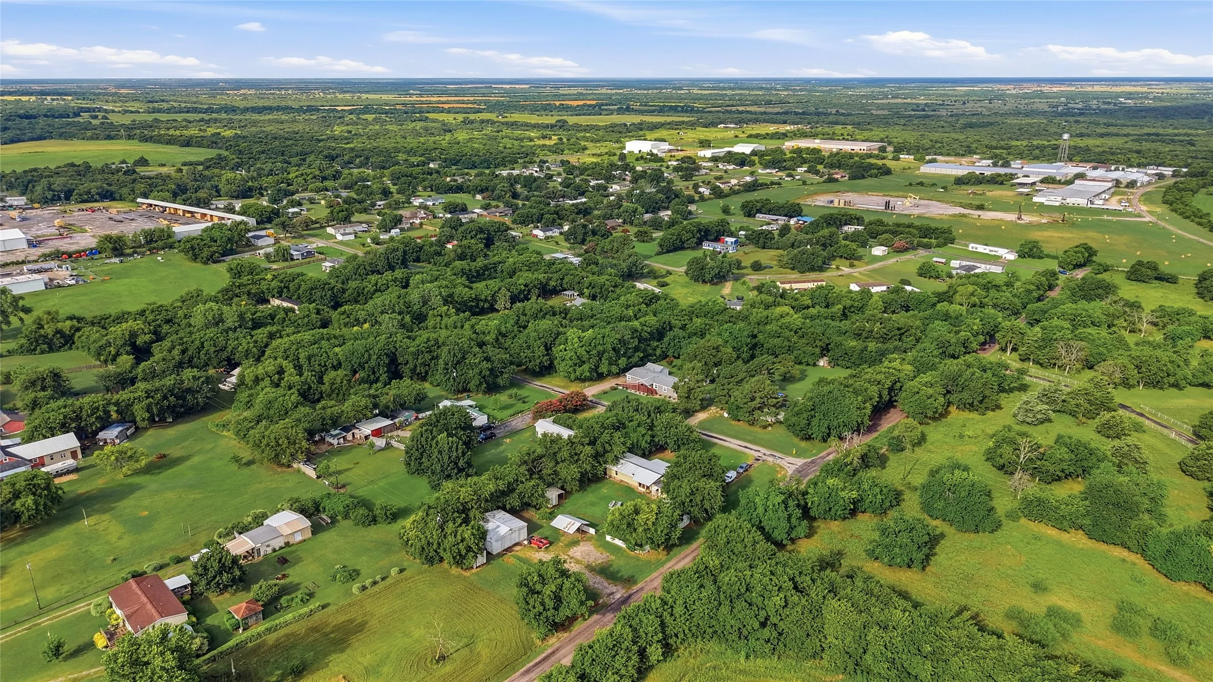 Improved Land For Sale in Grayson County , 505 Aaron Lane, Southmayd, Texas 75092, 0, 0, Garage spaces, 0 Sqft, built in 1980, mls#21330744, Real Estate Agent in Southmayd, Homes For Sale in Grayson county, Homes For Sale in Southmayd, Realtor in Southmayd Texas, Real Estate Brokerage Independent Realty Texas, Luminita Cordes Realtor