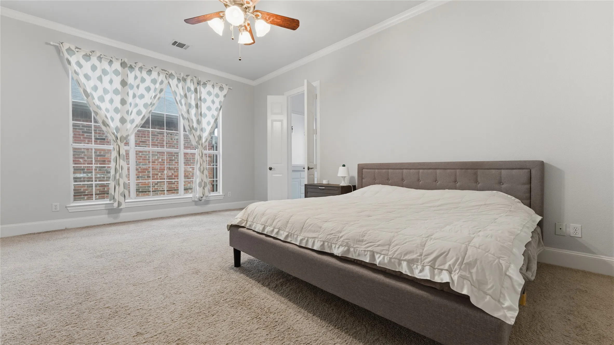 Single Family Residence For Sale in Denton County , 4671 Childress Trail, Frisco, Texas 75034, 3 Bedrooms, 3 Bathrooms, 2 Garage spaces, 2,100 Sqft, built in 2002, Price $525,000, mls#21330947, Real Estate Agent in Frisco, Homes For Sale in Denton county, Homes For Sale in Frisco, Realtor in Frisco Texas, Real Estate Brokerage Independent Realty Texas, Luminita Cordes Realtor