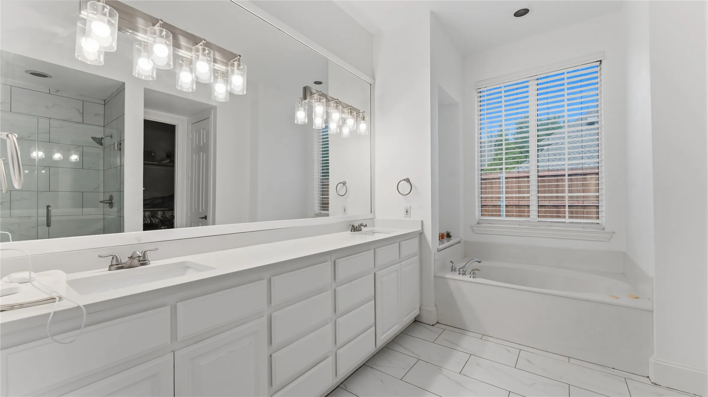 Single Family Residence For Sale in Denton County , 4671 Childress Trail, Frisco, Texas 75034, 3 Bedrooms, 3 Bathrooms, 2 Garage spaces, 2,100 Sqft, built in 2002, Price $525,000, mls#21330947, Real Estate Agent in Frisco, Homes For Sale in Denton county, Homes For Sale in Frisco, Realtor in Frisco Texas, Real Estate Brokerage Independent Realty Texas, Luminita Cordes Realtor