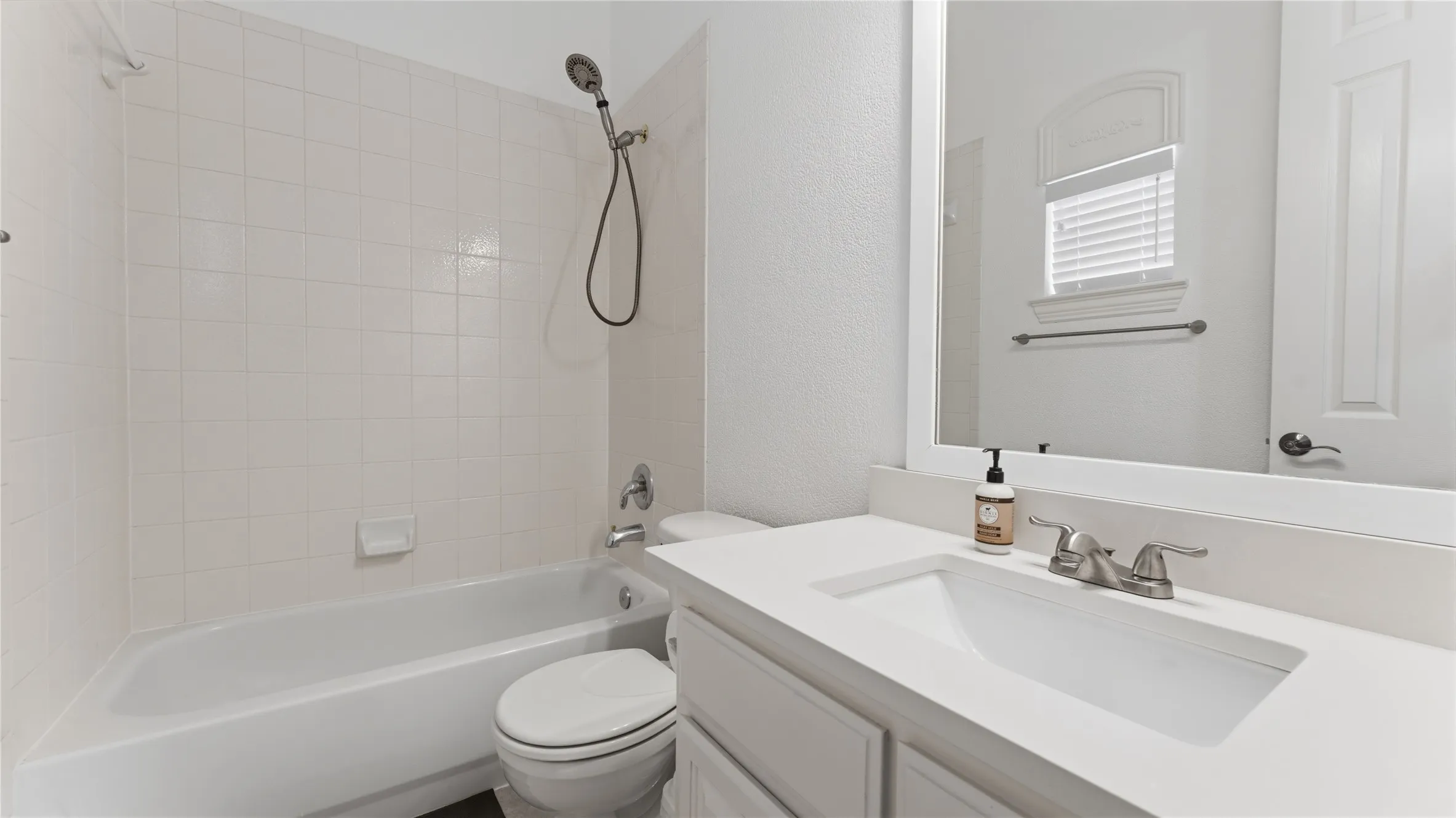 Single Family Residence For Sale in Denton County , 4671 Childress Trail, Frisco, Texas 75034, 3 Bedrooms, 3 Bathrooms, 2 Garage spaces, 2,100 Sqft, built in 2002, Price $525,000, mls#21330947, Real Estate Agent in Frisco, Homes For Sale in Denton county, Homes For Sale in Frisco, Realtor in Frisco Texas, Real Estate Brokerage Independent Realty Texas, Luminita Cordes Realtor